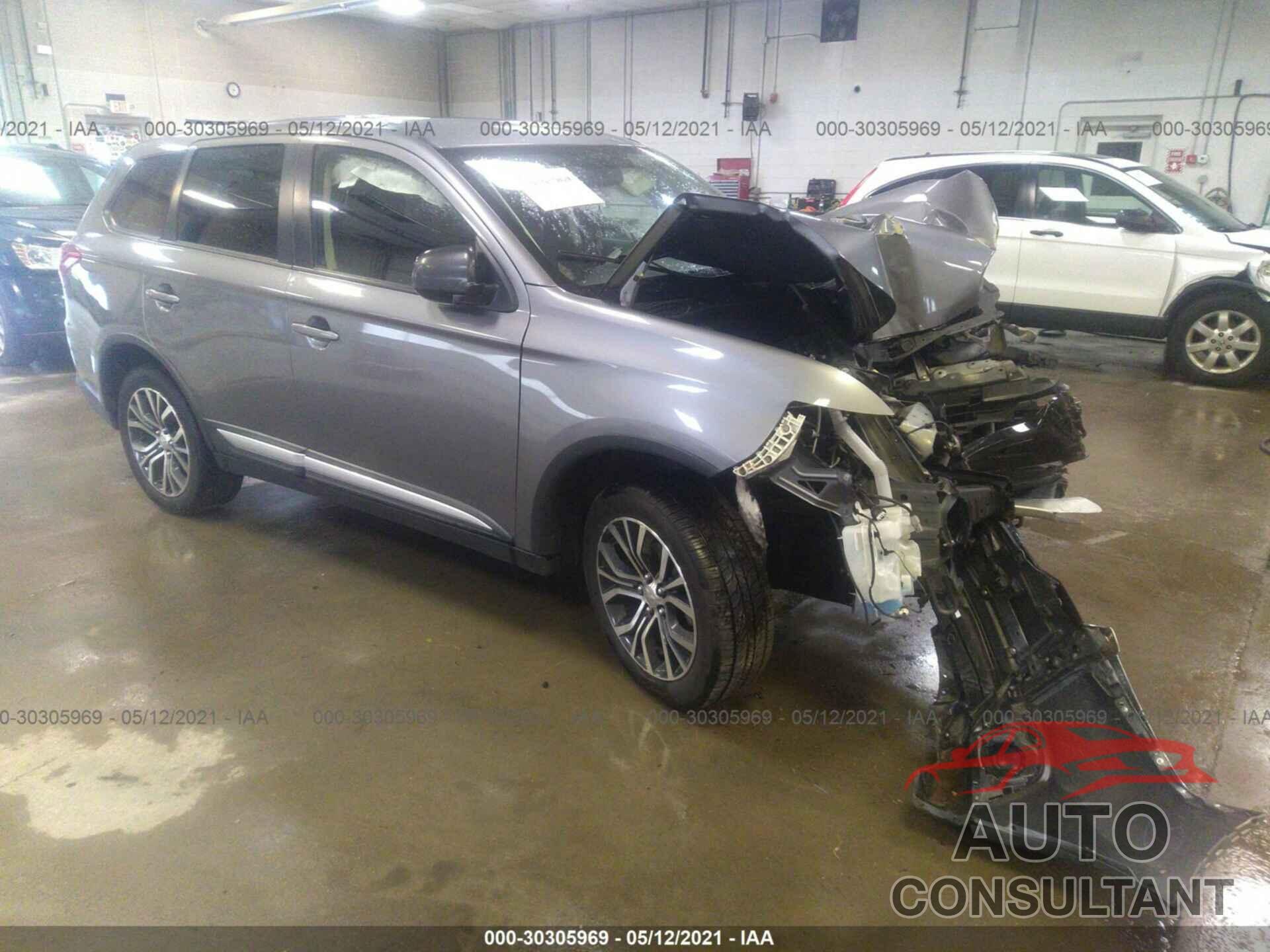 MITSUBISHI OUTLANDER 2018 - JA4AZ3A35JJ005057