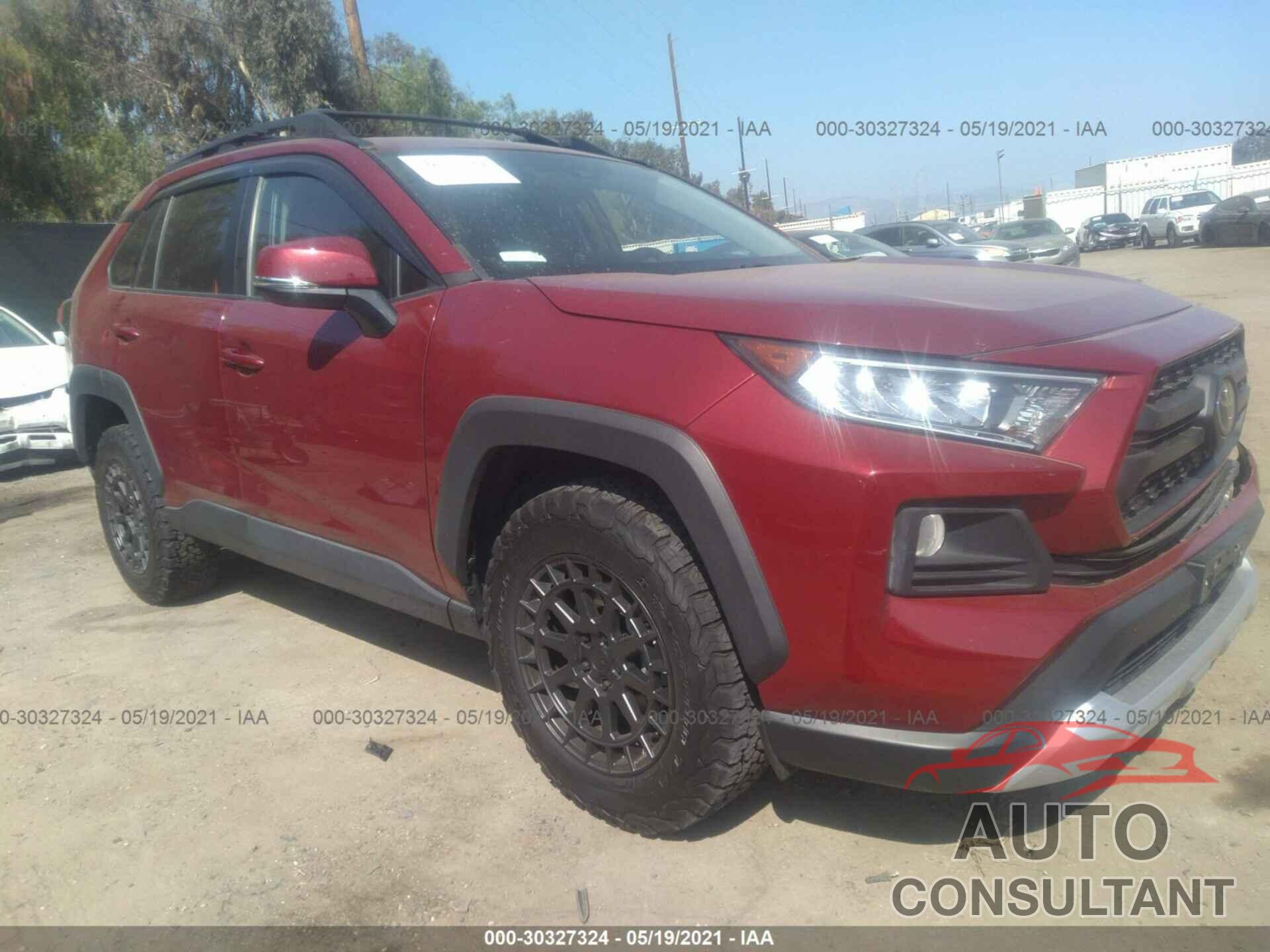 TOYOTA RAV4 2019 - 2T3J1RFV1KW011922
