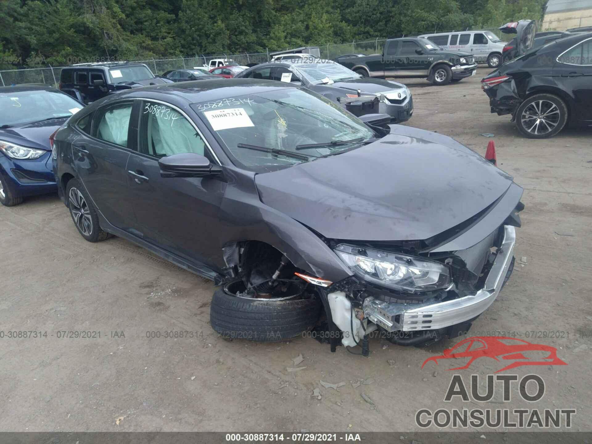 HONDA CIVIC SEDAN 2018 - 2HGFC1F36JH643959