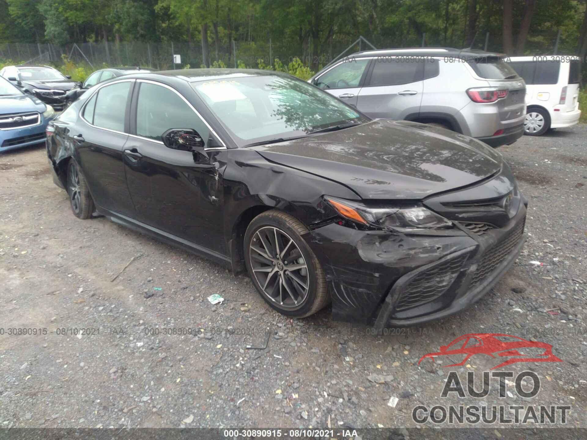 TOYOTA CAMRY 2021 - 4T1G11AK1MU554692