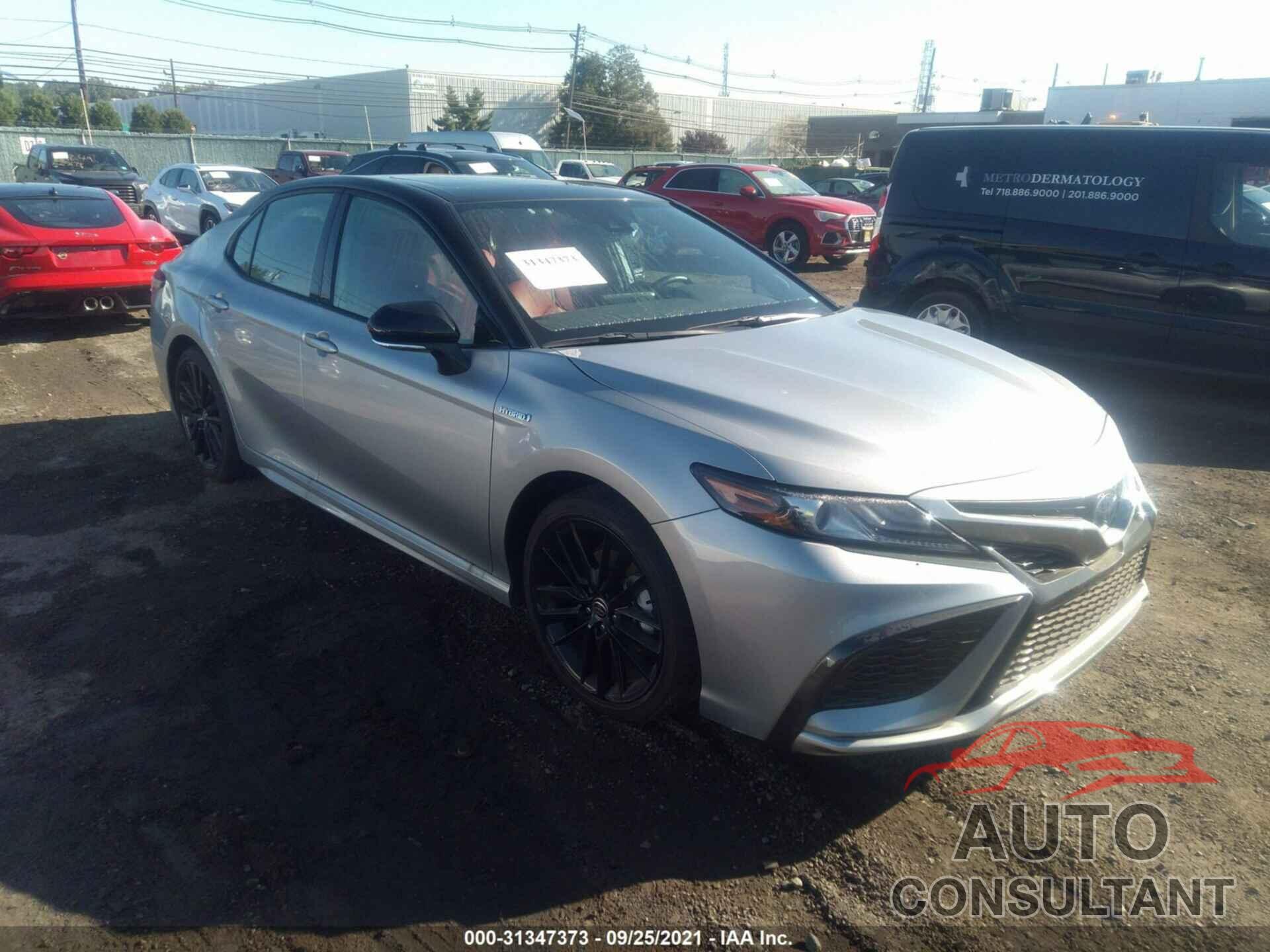 TOYOTA CAMRY 2021 - 4T1K31AK9MU021753