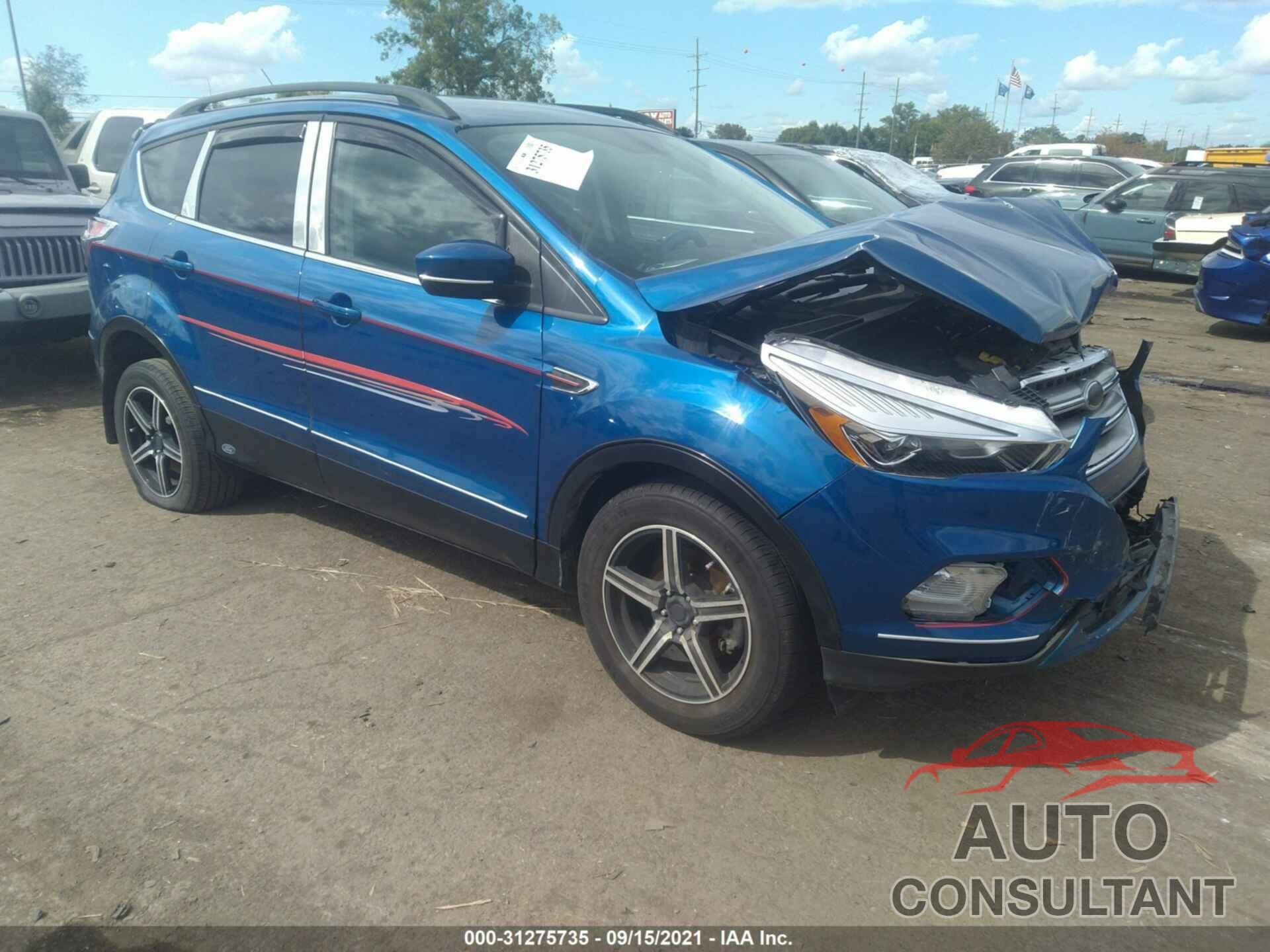 FORD ESCAPE 2017 - 1FMCU0GD1HUE45888