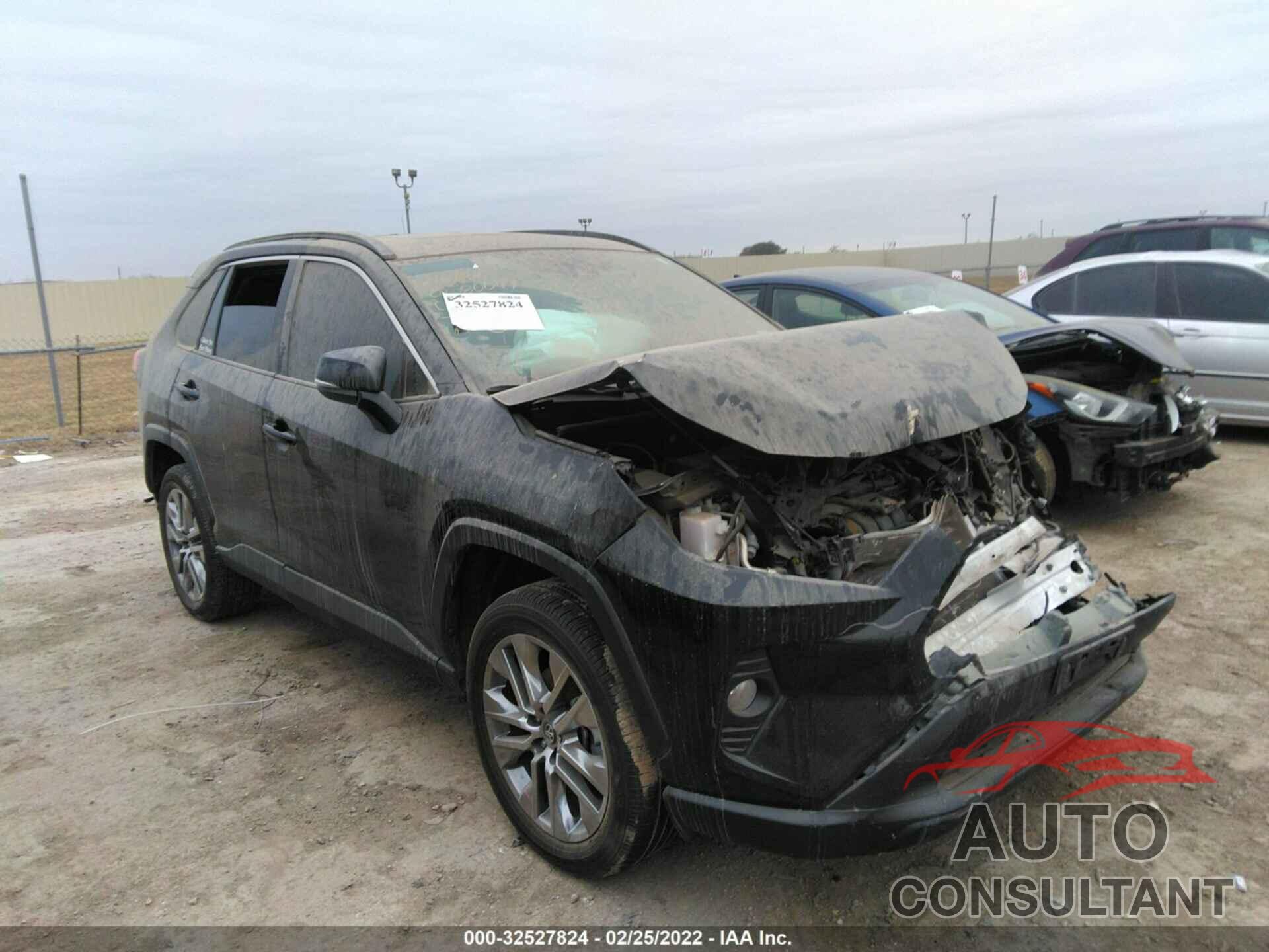 TOYOTA RAV4 2020 - 2T3C1RFV0LC041103