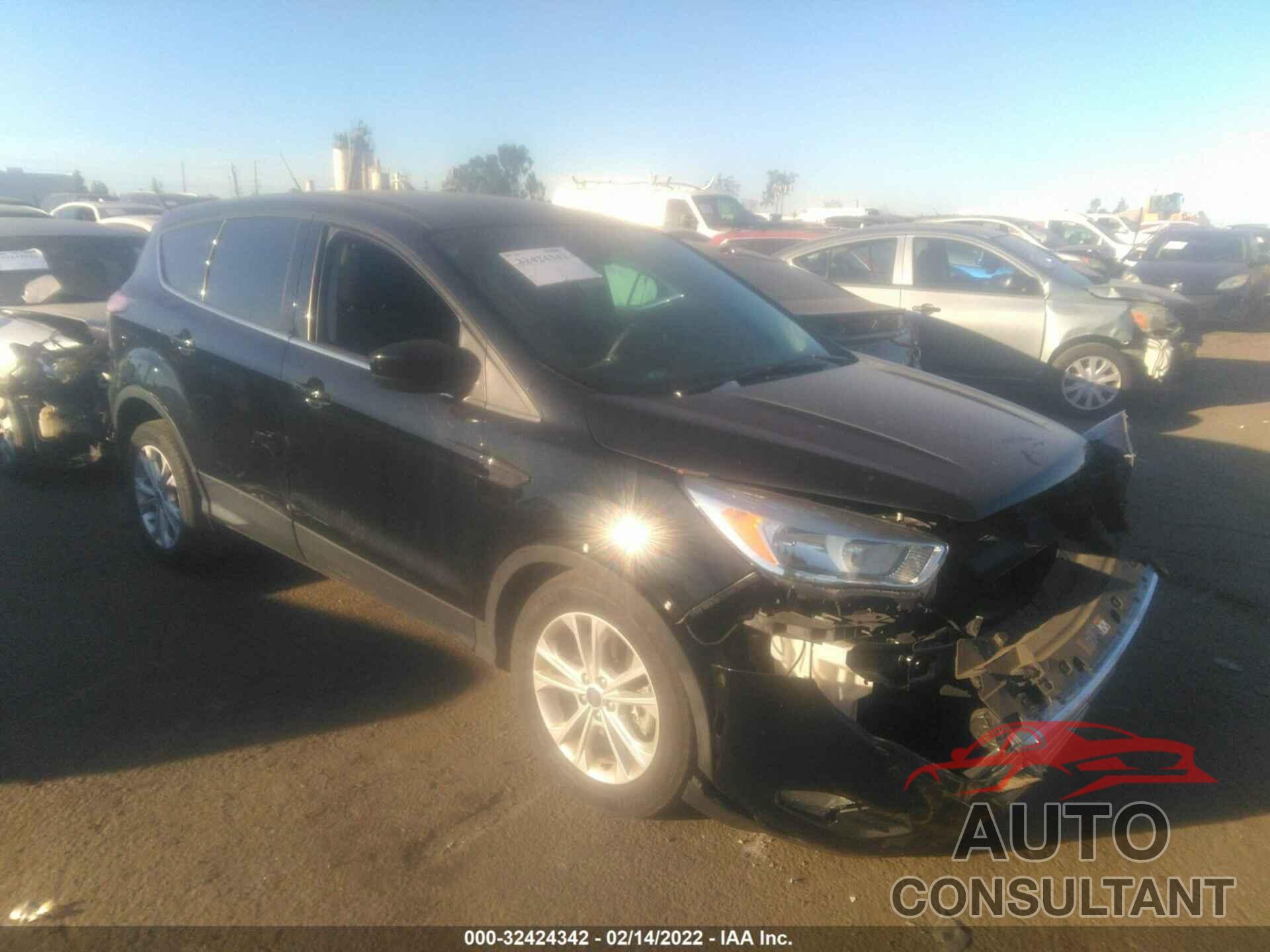 FORD ESCAPE 2017 - 1FMCU0G9XHUA39667