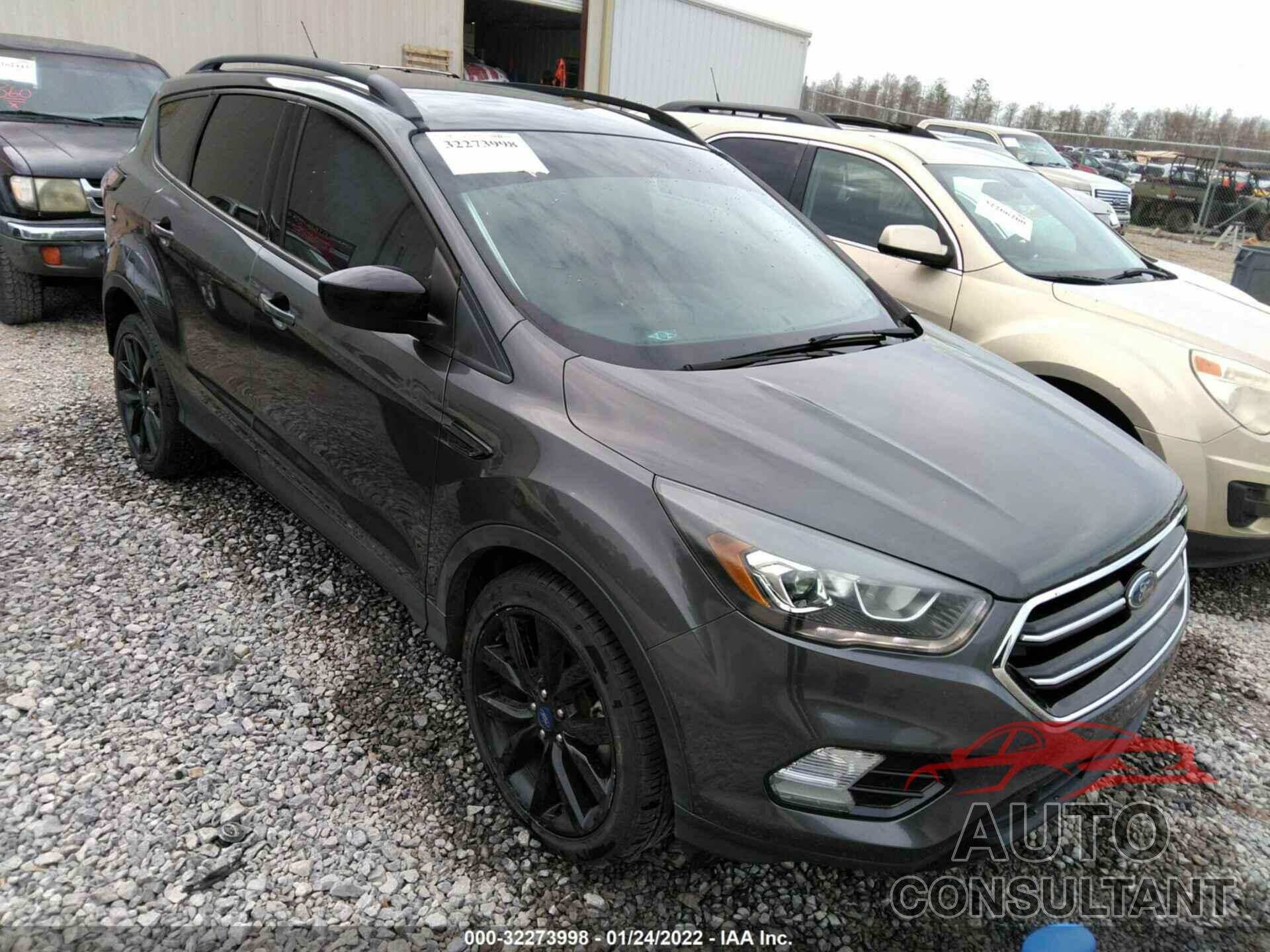 FORD ESCAPE 2017 - 1FMCU0GD0HUC59999