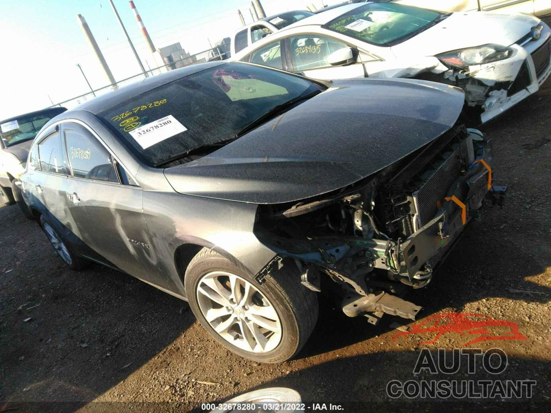 CHEVROLET MALIBU 2017 - 1G1ZE5ST3HF198121