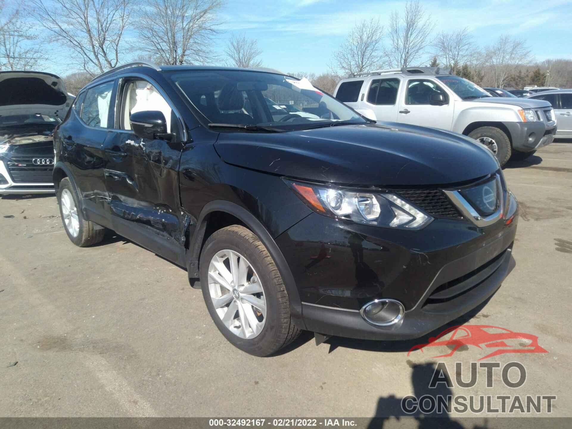 NISSAN ROGUE SPORT 2018 - JN1BJ1CR9JW288124