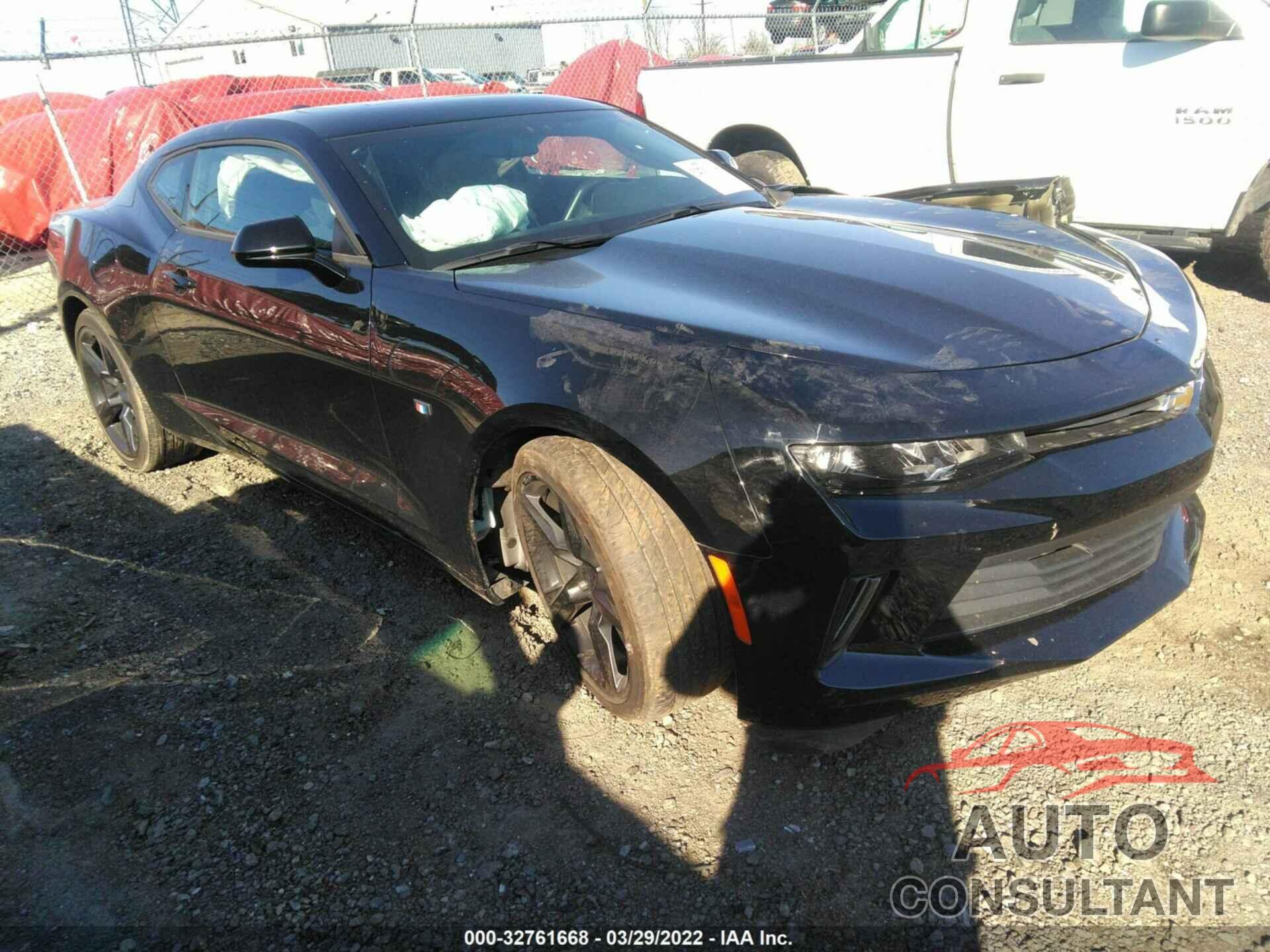 CHEVROLET CAMARO 2018 - 1G1FB1RX5J0171413