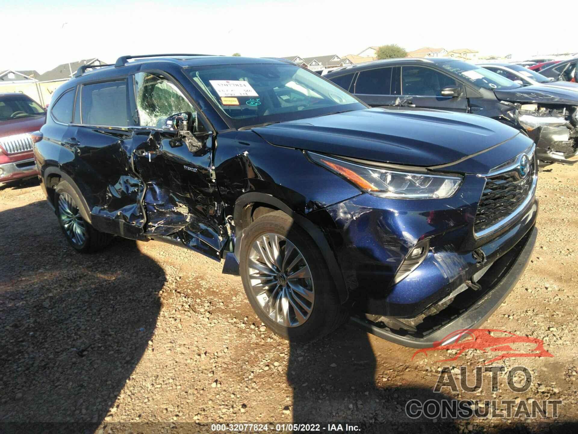 TOYOTA HIGHLANDER 2021 - 5TDFARAH3MS005681