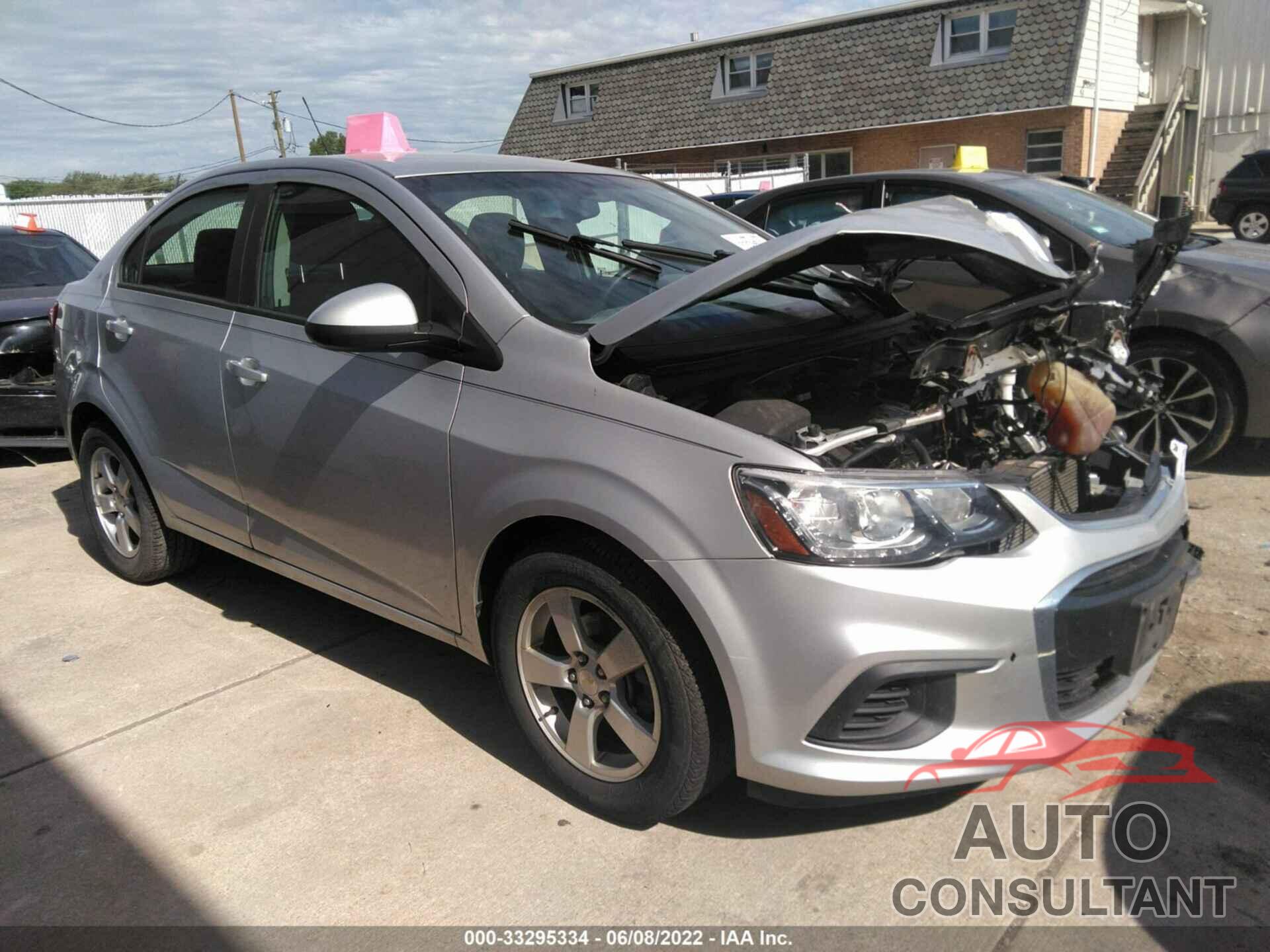 CHEVROLET SONIC 2017 - 1G1JB5SH6H4173002