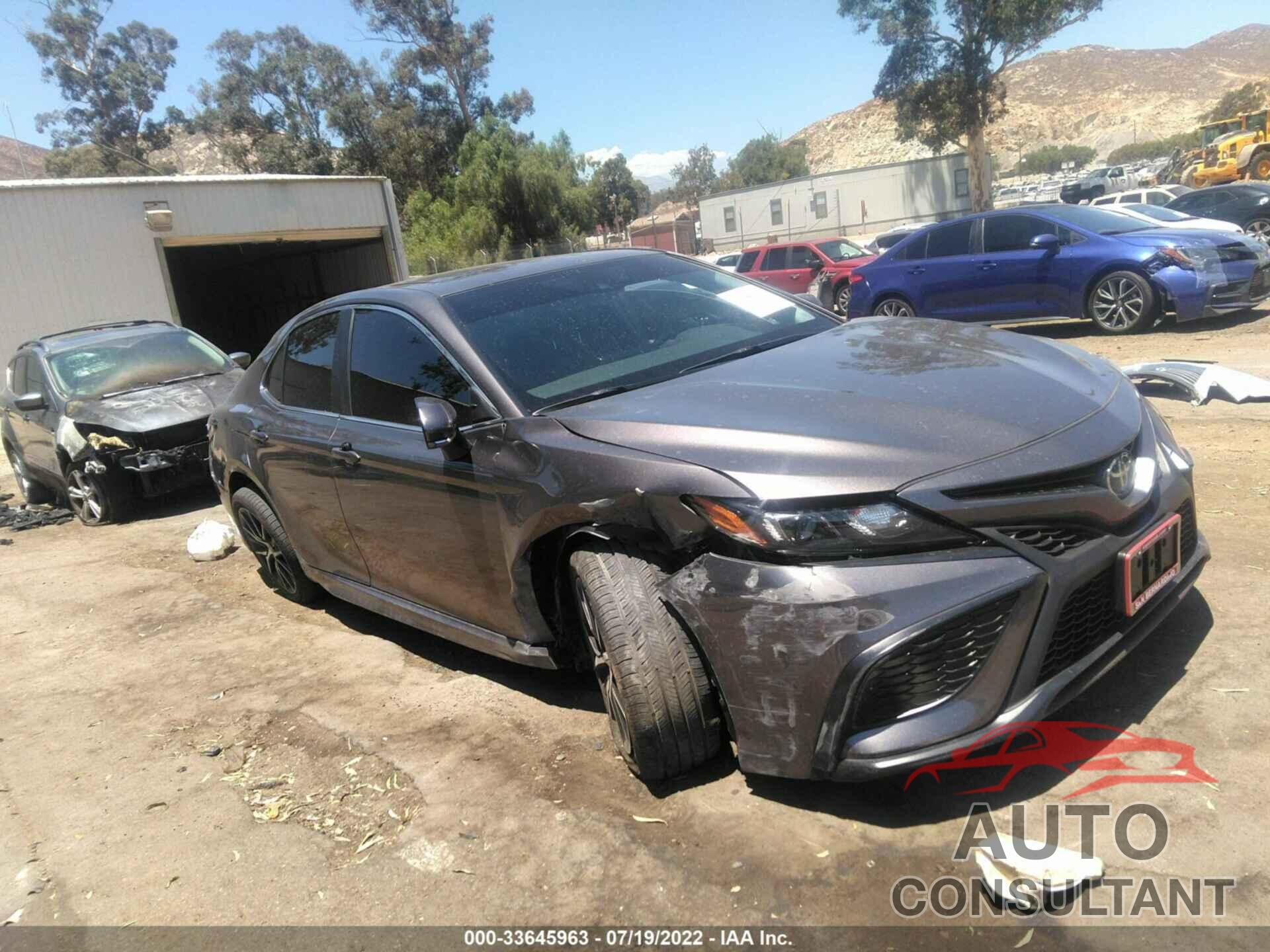 TOYOTA CAMRY 2022 - 4T1T11AKXNU680081