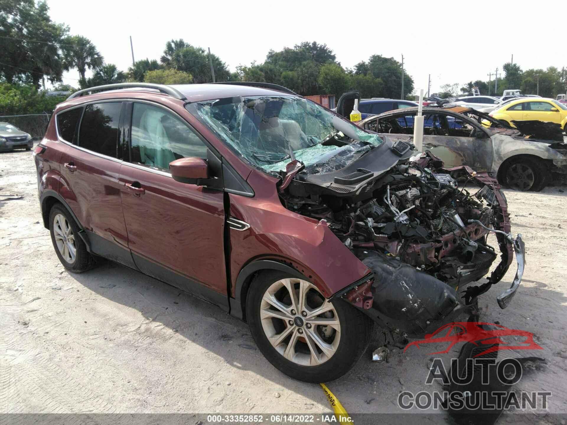 FORD ESCAPE 2018 - 1FMCU0GDXJUC10721