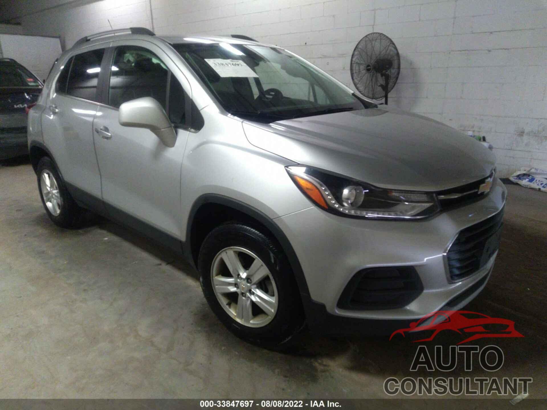 CHEVROLET TRAX 2018 - KL7CJPSB2JB614911