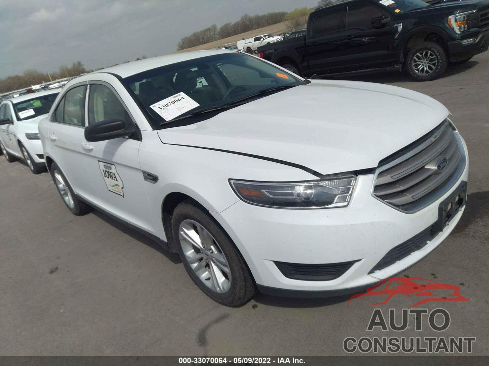 FORD TAURUS 2017 - 1FAHP2D81HG111465