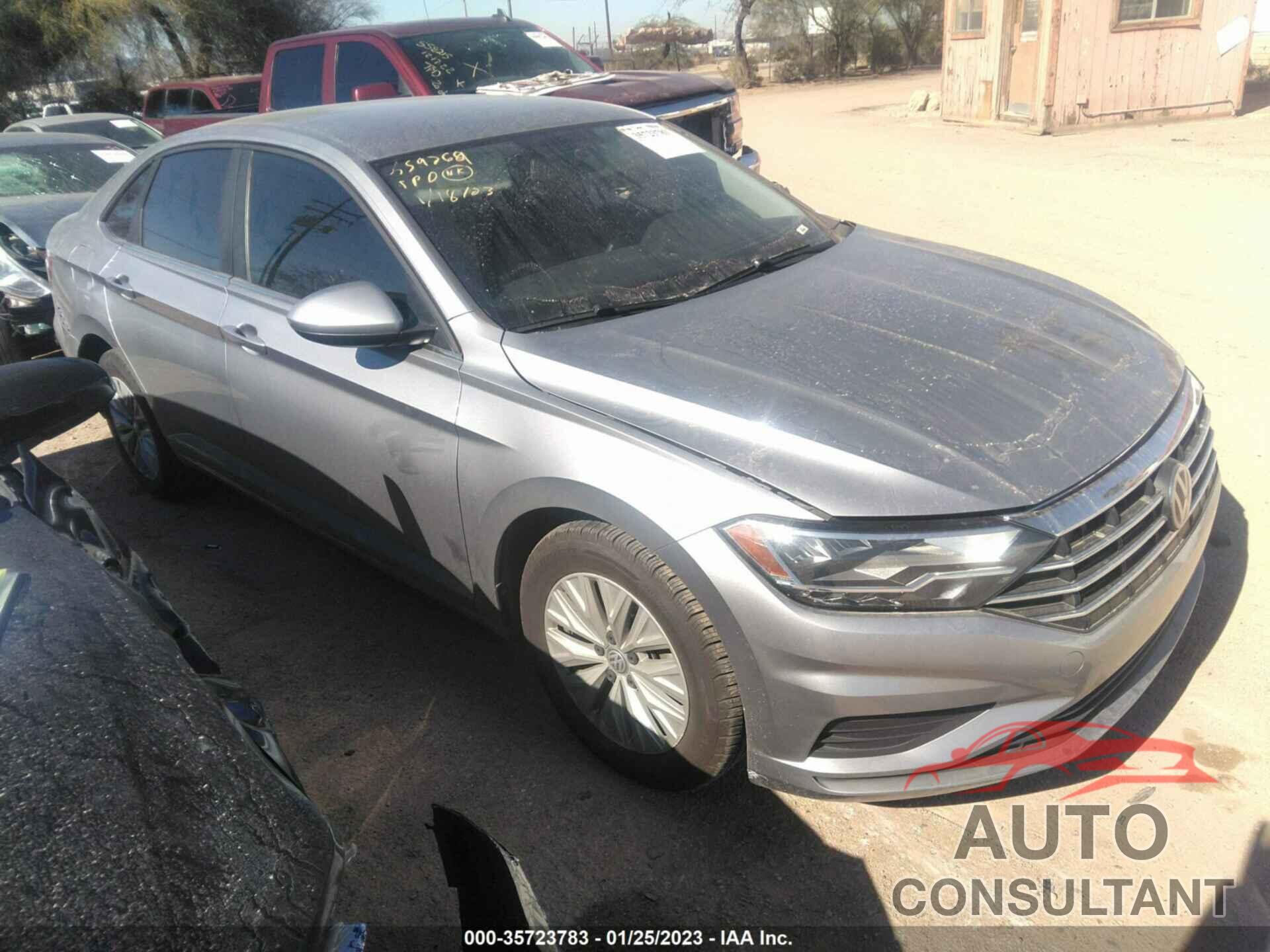 VOLKSWAGEN JETTA 2019 - 3VWN57BU4KM244926