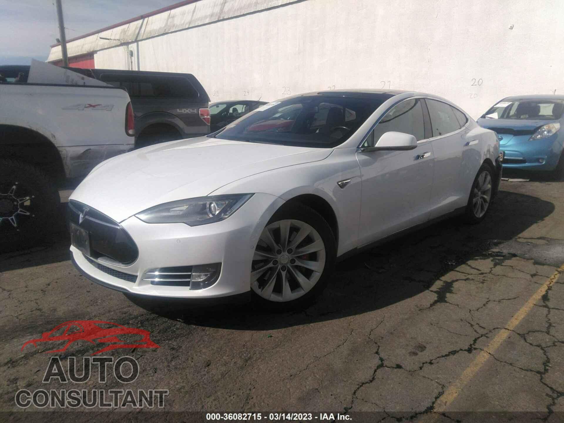 TESLA MODEL S 2015 - 5YJSA1E44FF115198