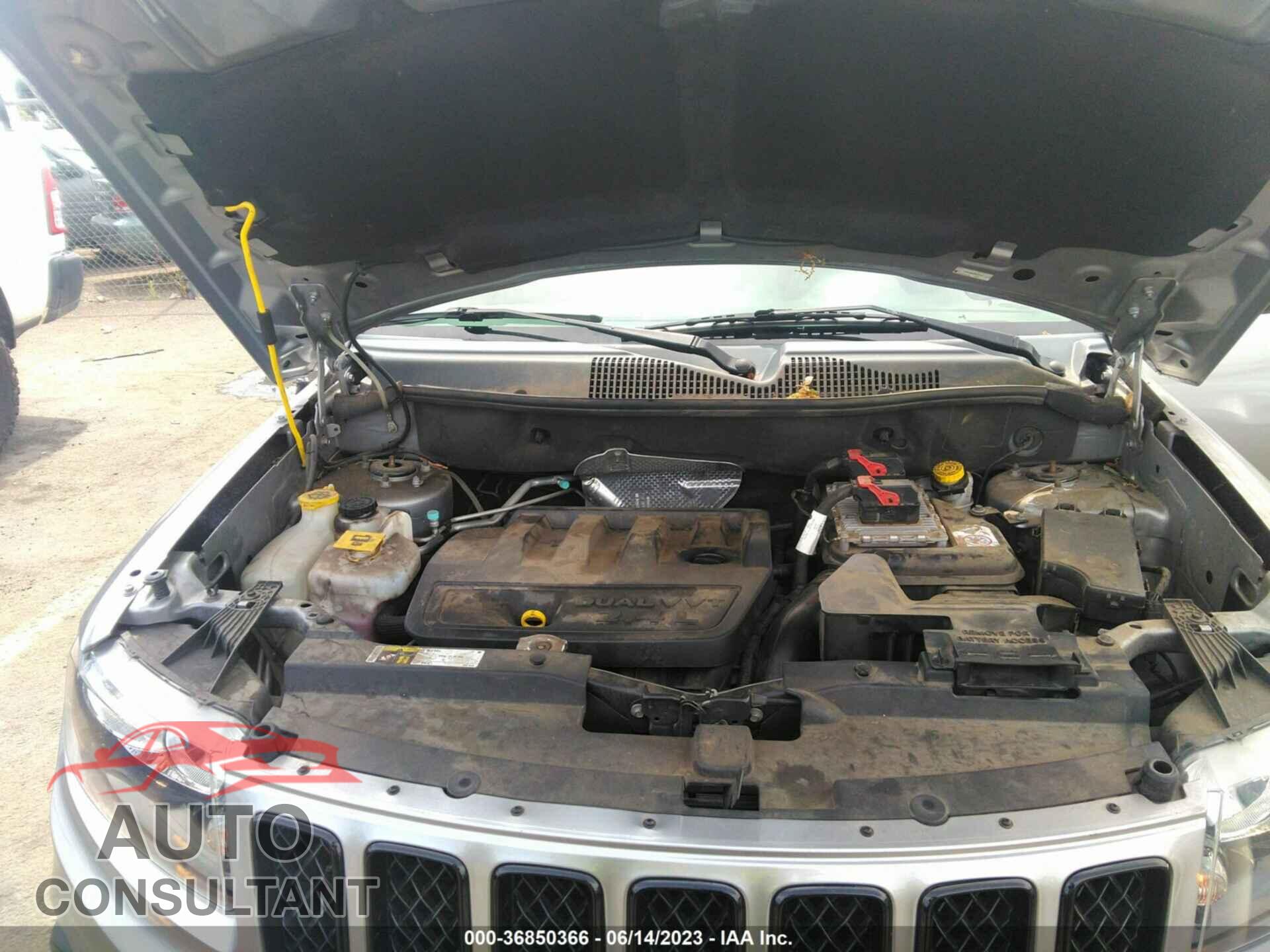 JEEP COMPASS 2015 - 1C4NJDBB2FD427111