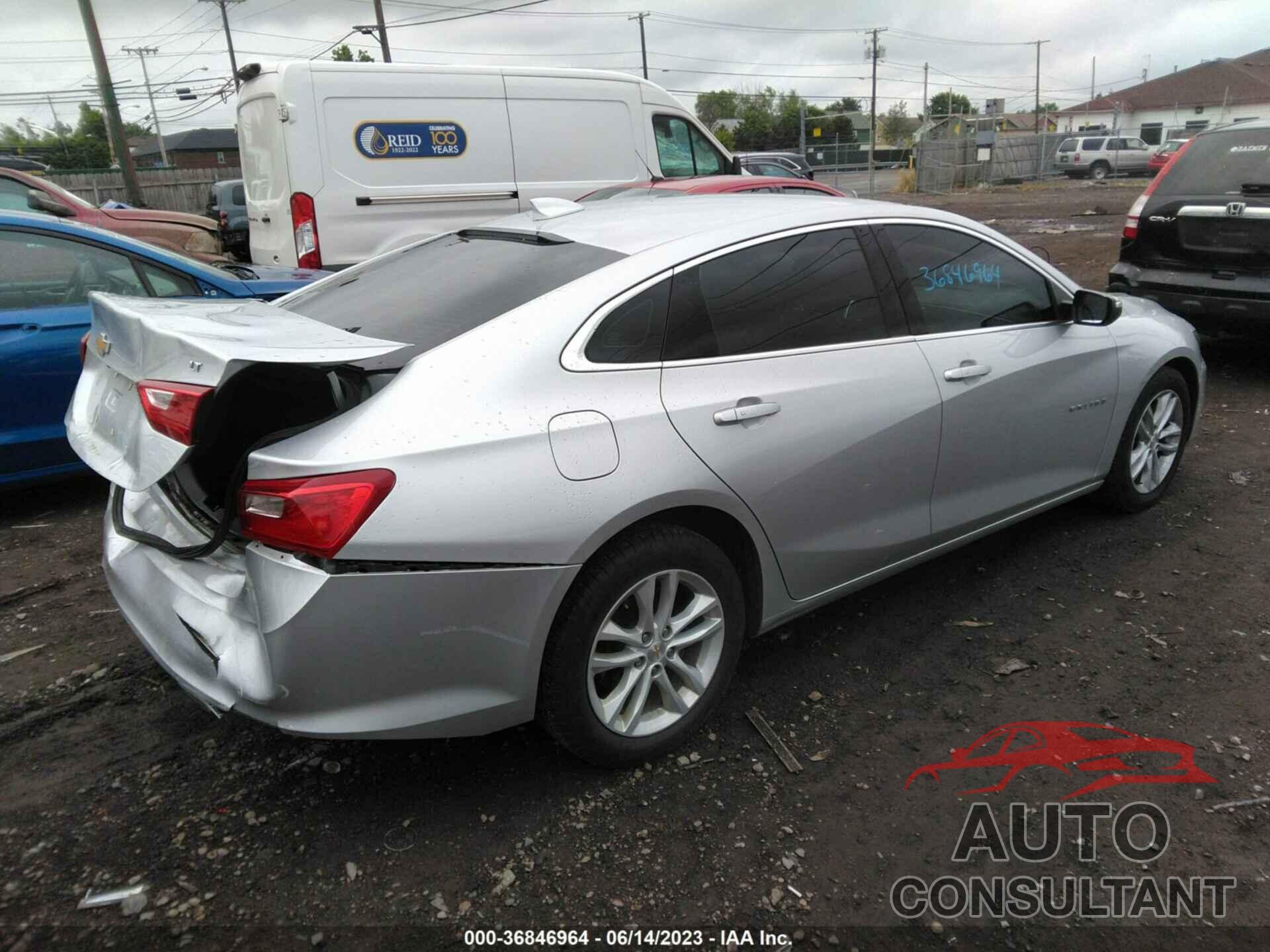 CHEVROLET MALIBU 2017 - 1G1ZE5ST3HF282343