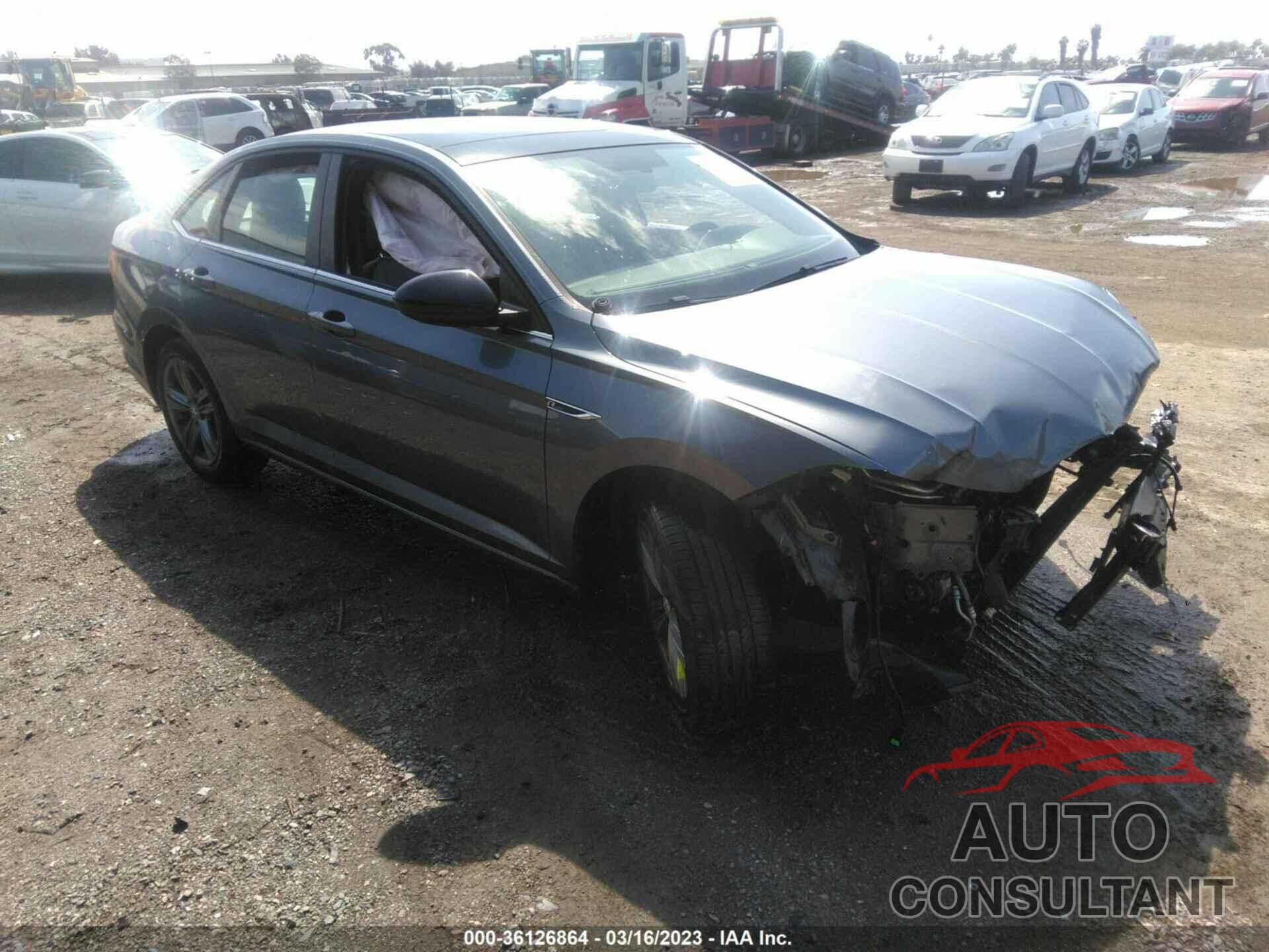 VOLKSWAGEN JETTA 2019 - 3VWC57BU0KM090657