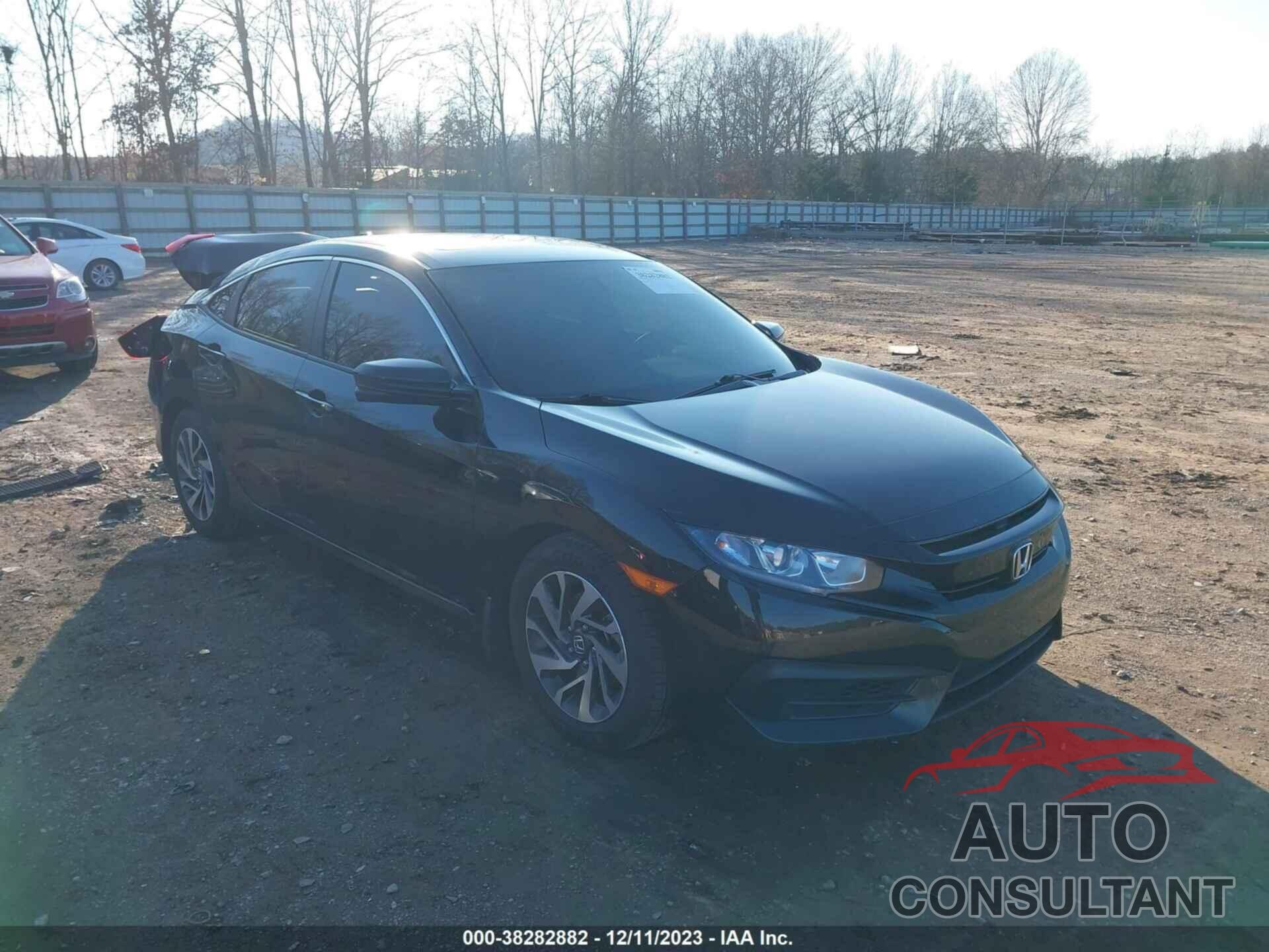 HONDA CIVIC 2018 - 19XFC2F72JE017988