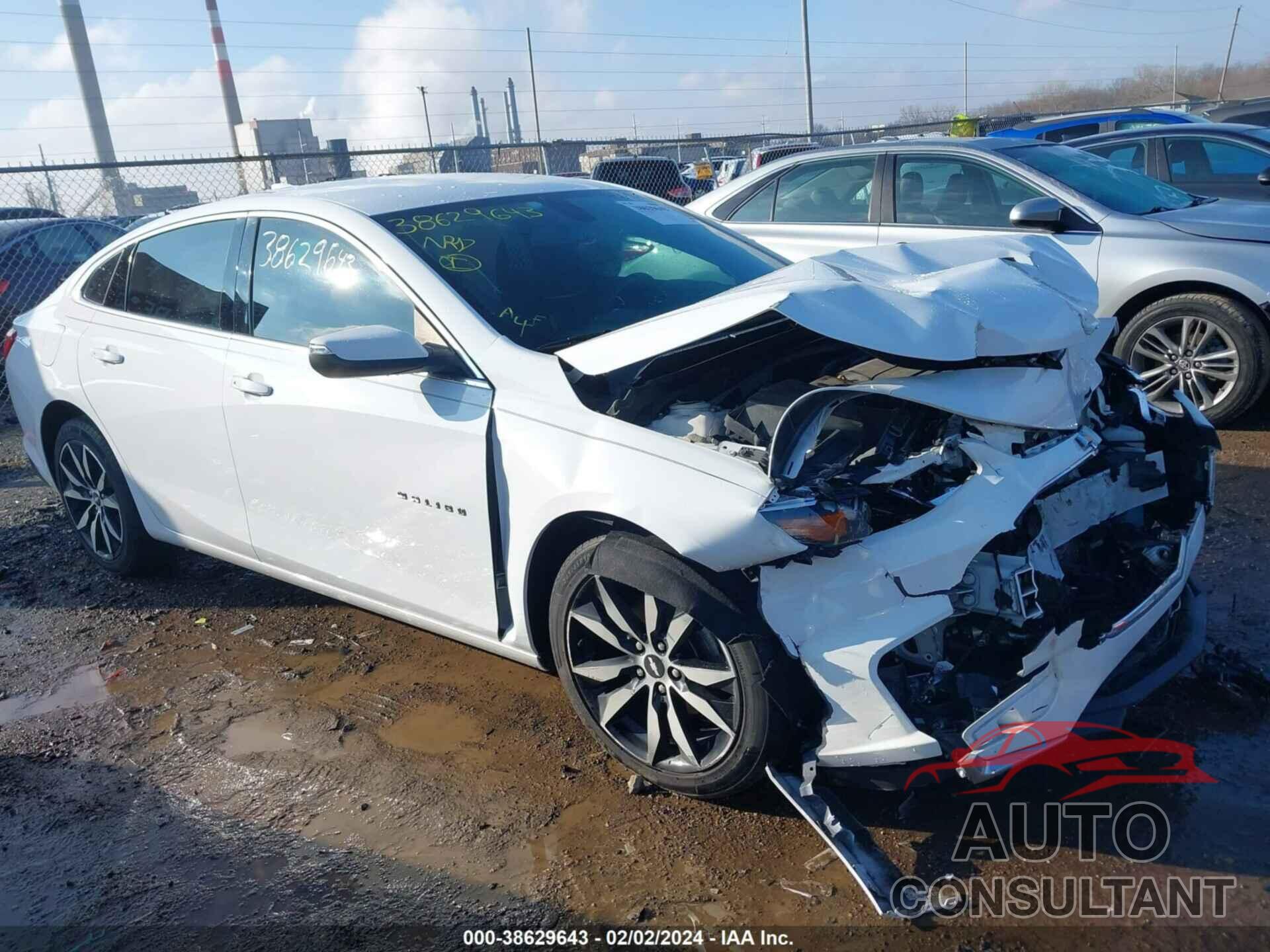 CHEVROLET MALIBU 2017 - 1G1ZE5ST1HF275813
