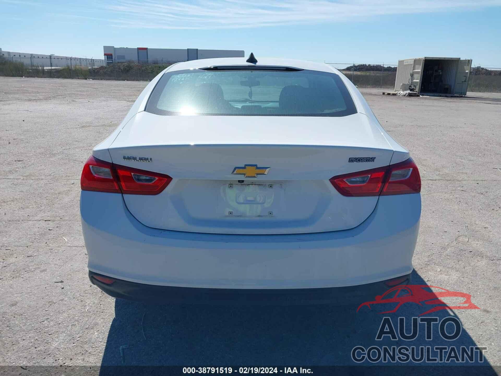 CHEVROLET MALIBU 2018 - 1G1ZB5ST6JF294033