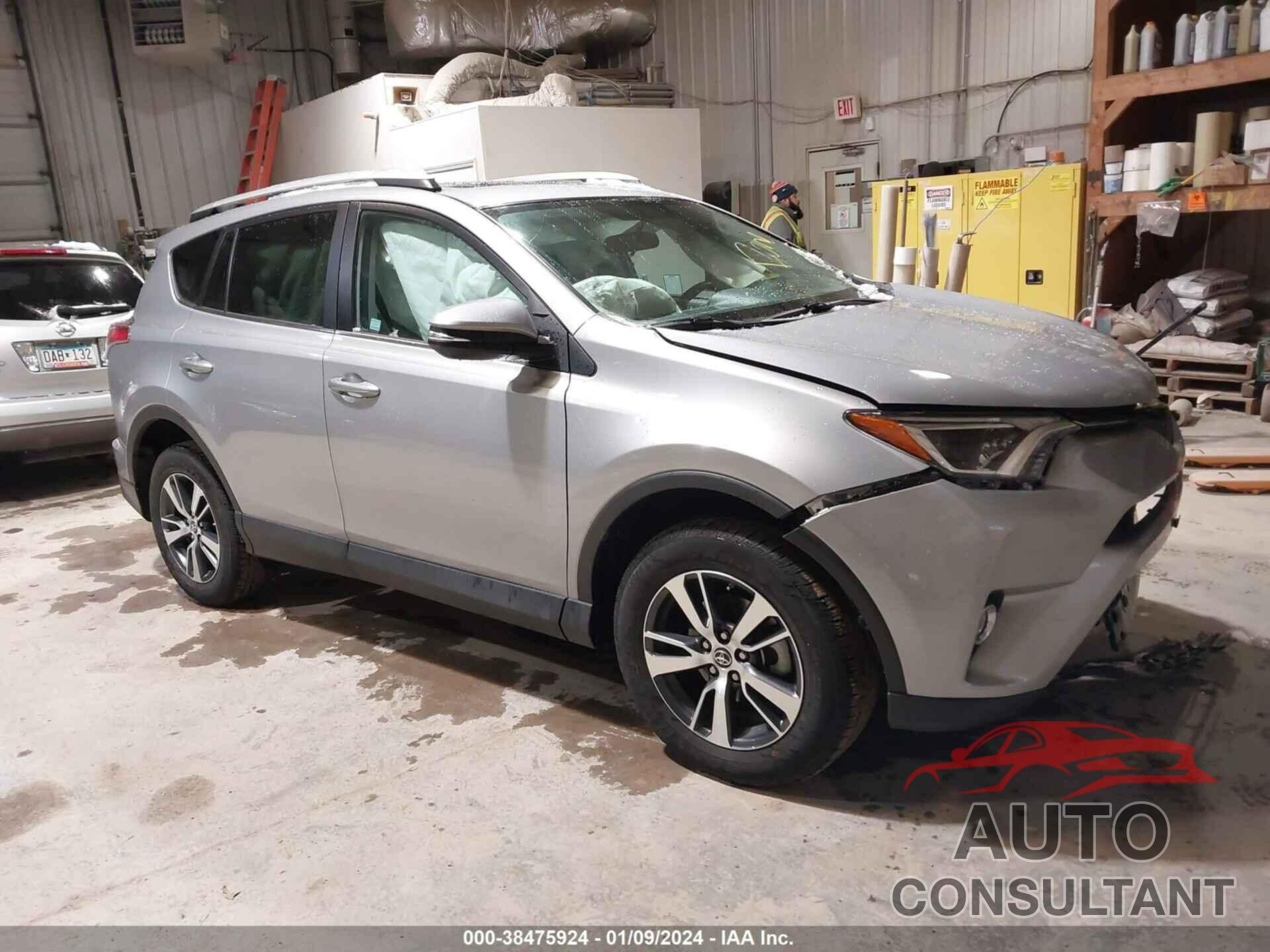 TOYOTA RAV4 2016 - 2T3RFREV6GW492974