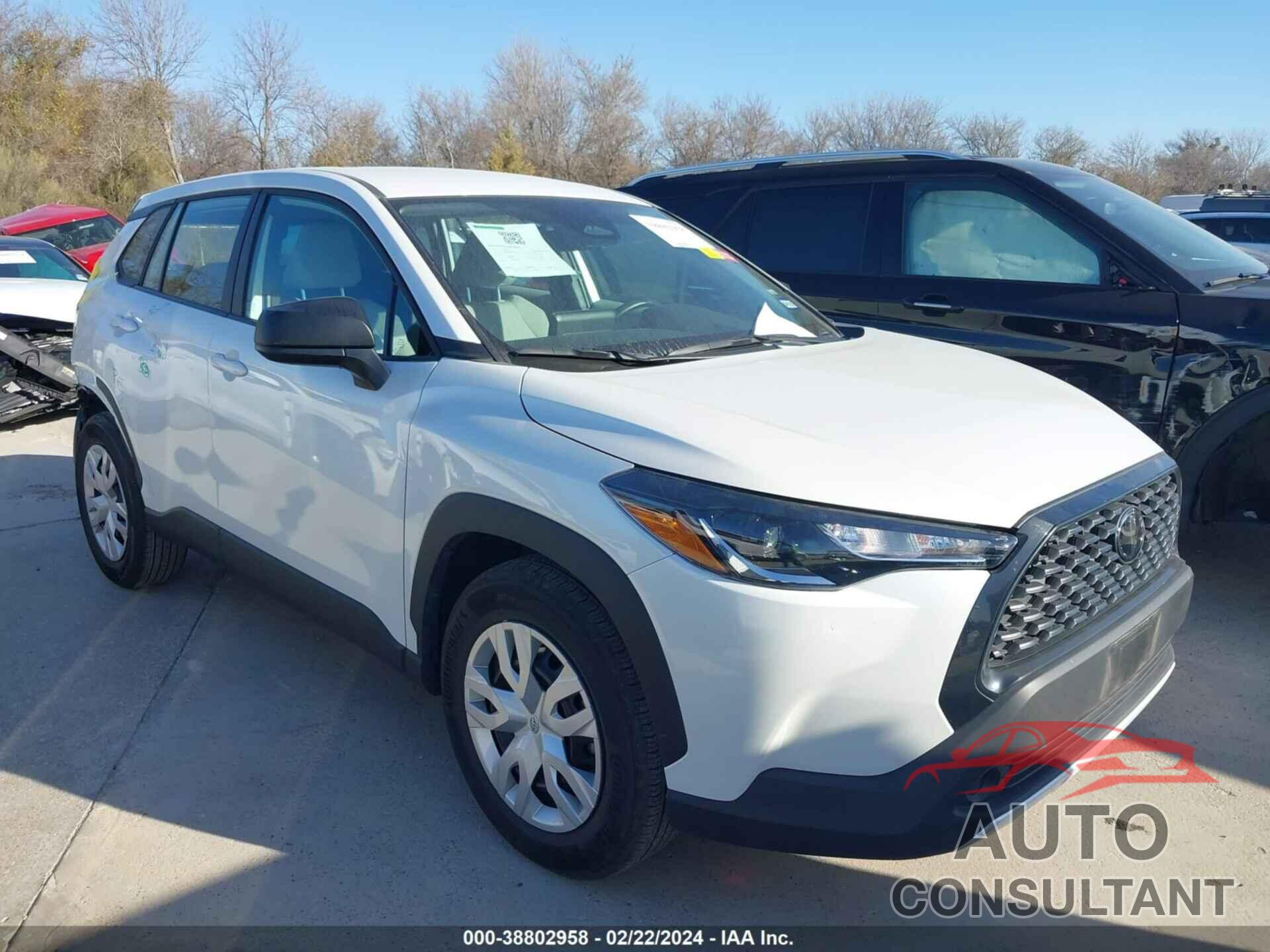 TOYOTA COROLLA CROSS 2023 - 7MUAAAAG6PV049848