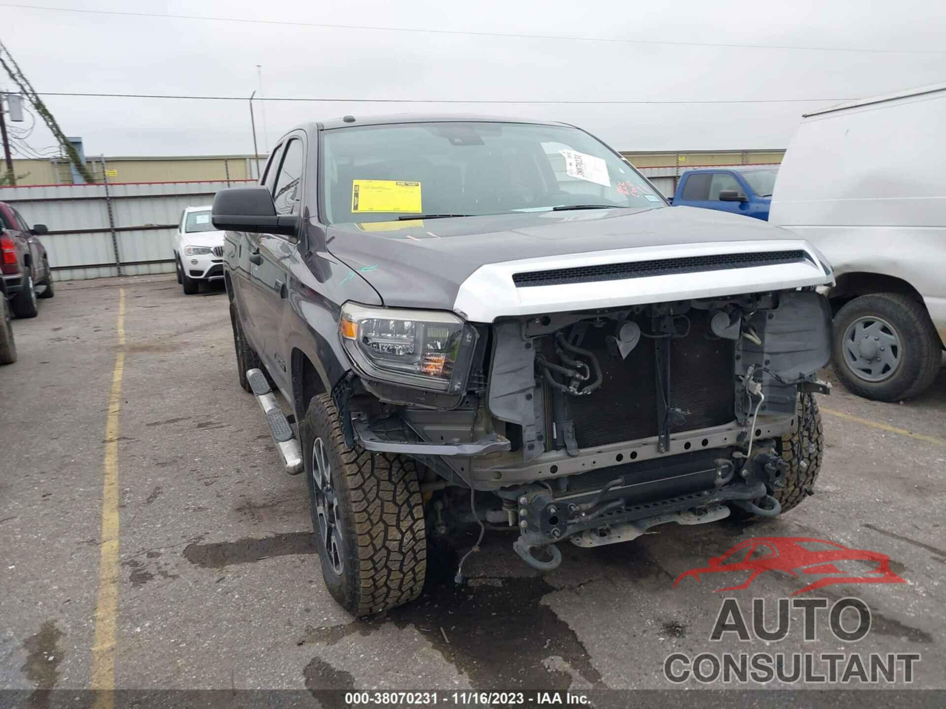 TOYOTA TUNDRA 2018 - 5TFUY5F18JX694517