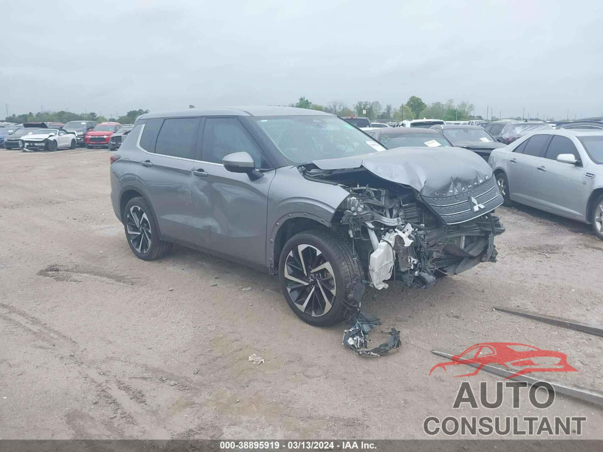 MITSUBISHI OUTLANDER 2022 - JA4J3UA82NZ085539