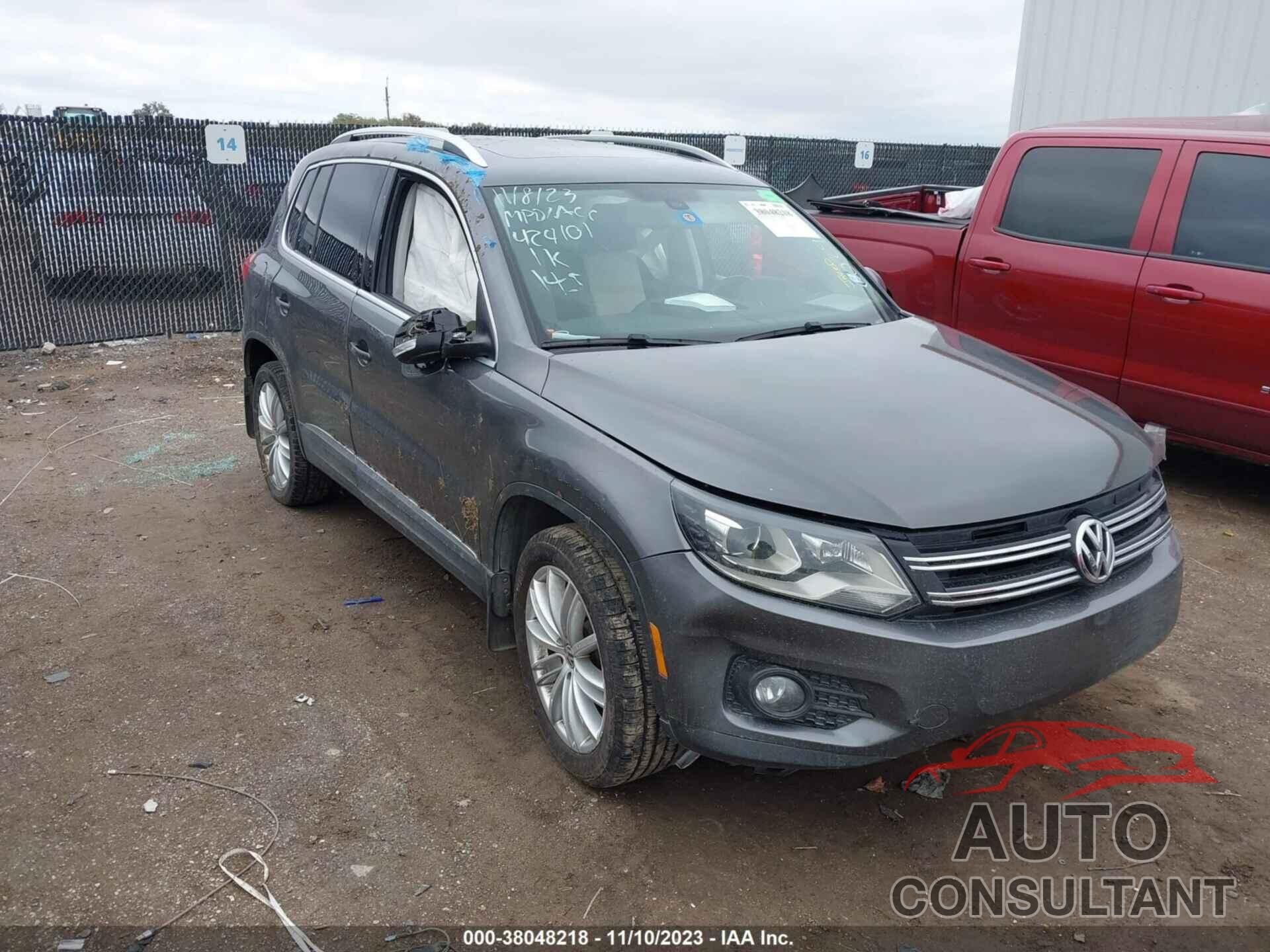 VOLKSWAGEN TIGUAN 2016 - WVGAV7AX9GW602960