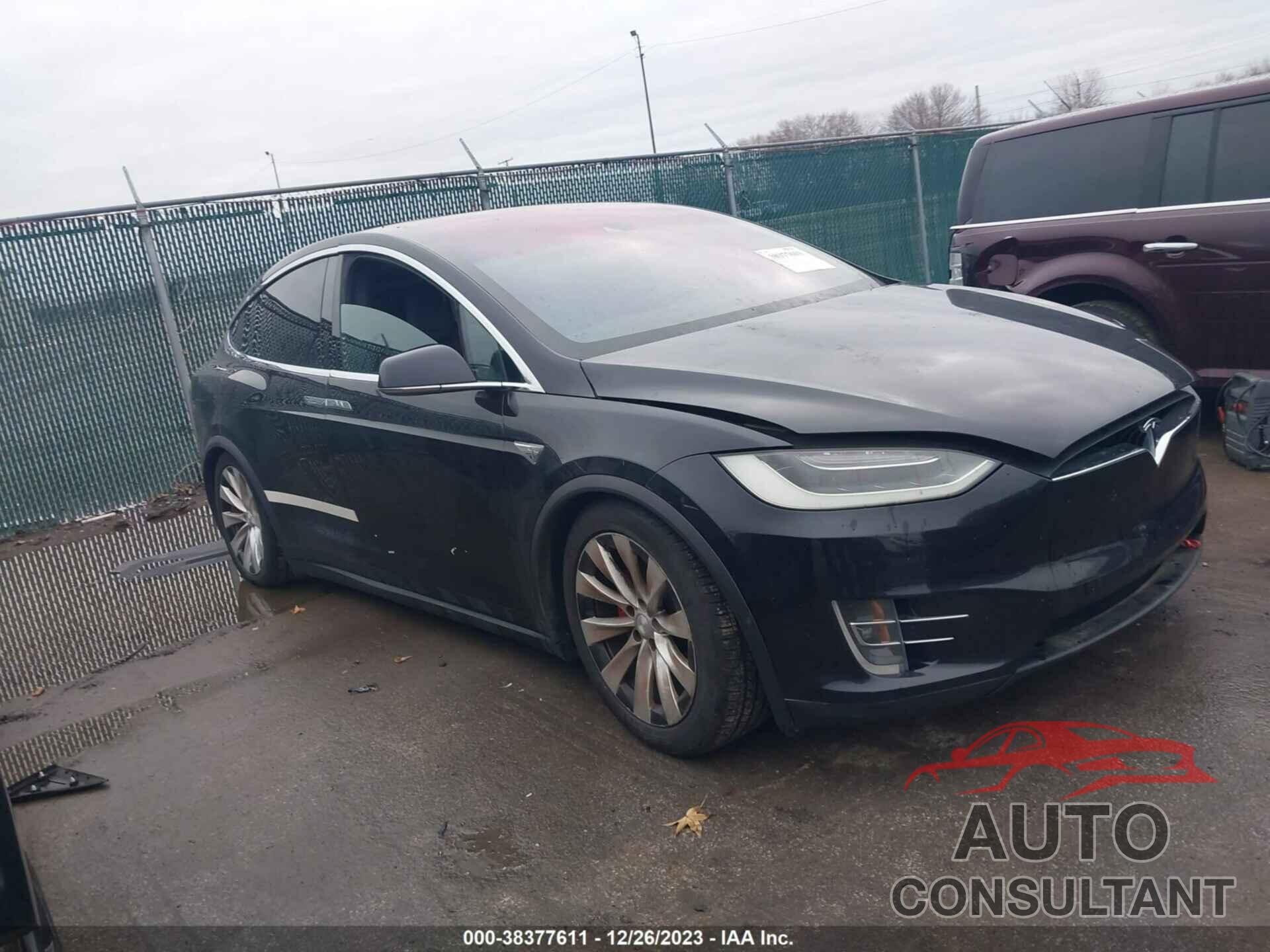 TESLA MODEL X 2016 - 5YJXCBE49GF000300