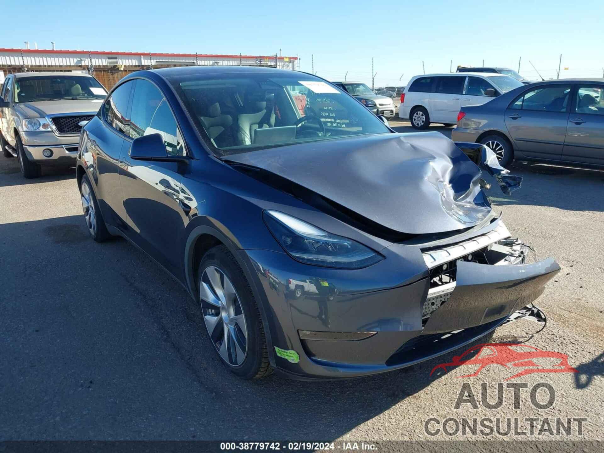 TESLA MODEL Y 2023 - 7SAYGDEEXPF638460