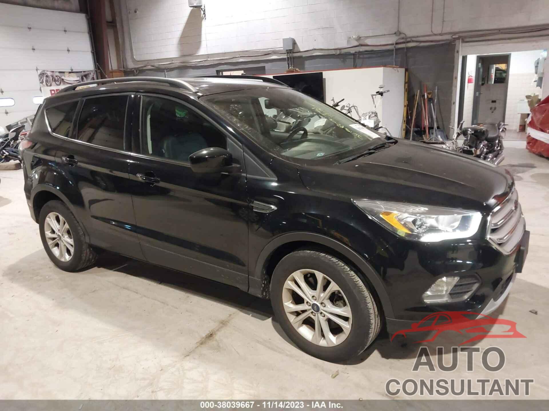 FORD ESCAPE 2018 - 1FMCU9HD4JUB93028