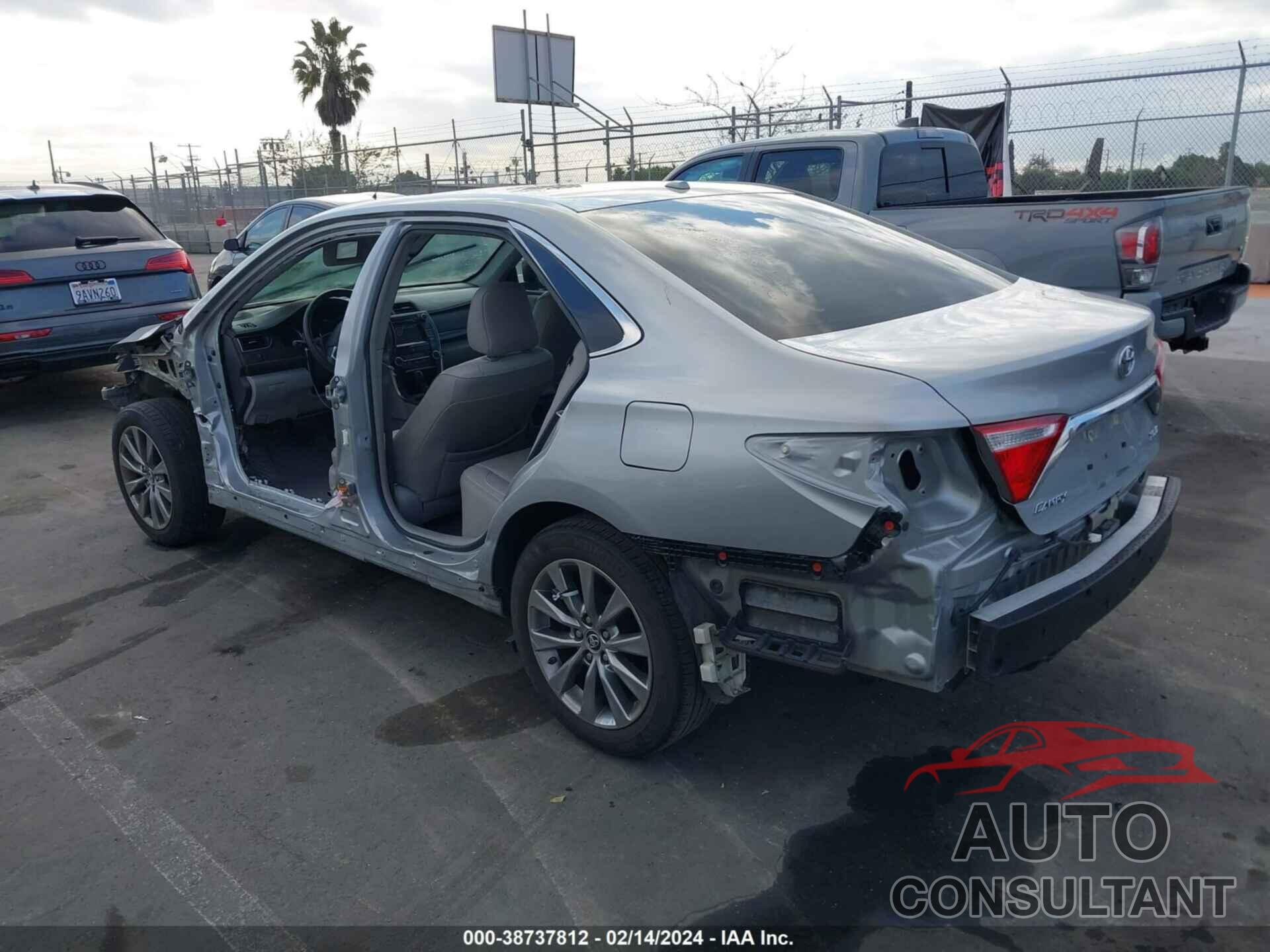 TOYOTA CAMRY 2016 - 4T4BF1FK8GR540030