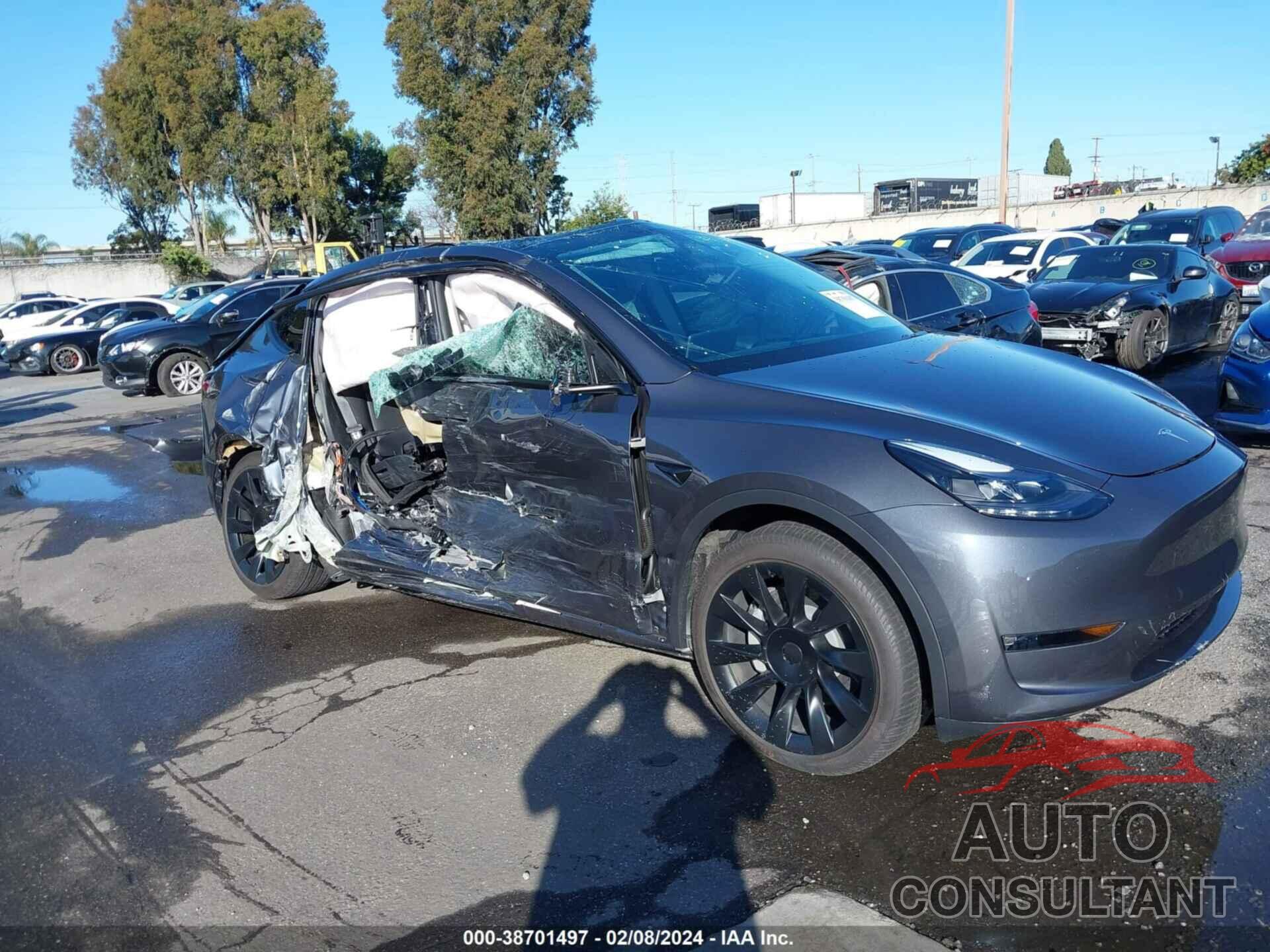 TESLA MODEL Y 2023 - 7SAYGAEE7PF916777