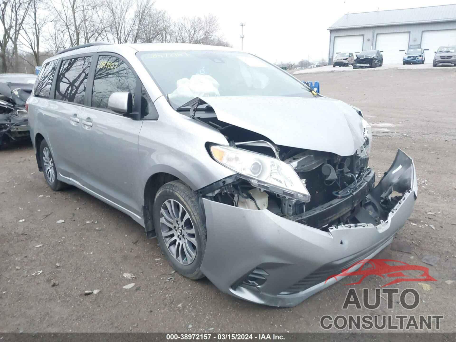 TOYOTA SIENNA 2018 - 5TDYZ3DCXJS917086