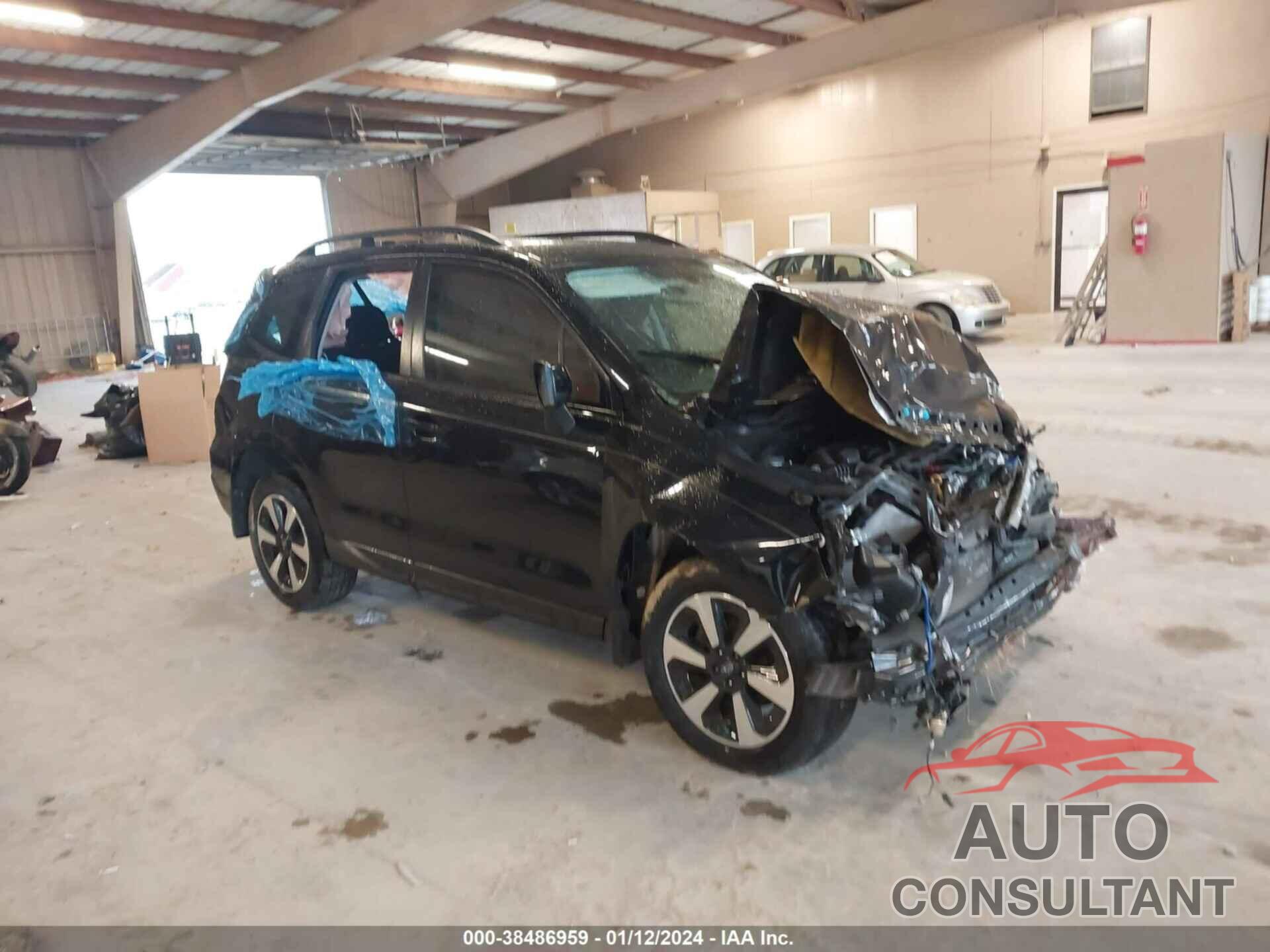 SUBARU FORESTER 2018 - JF2SJAEC7JH486339