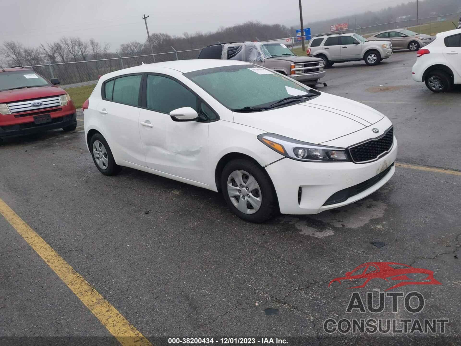 KIA FORTE 2018 - KNAFK5A81J5774068