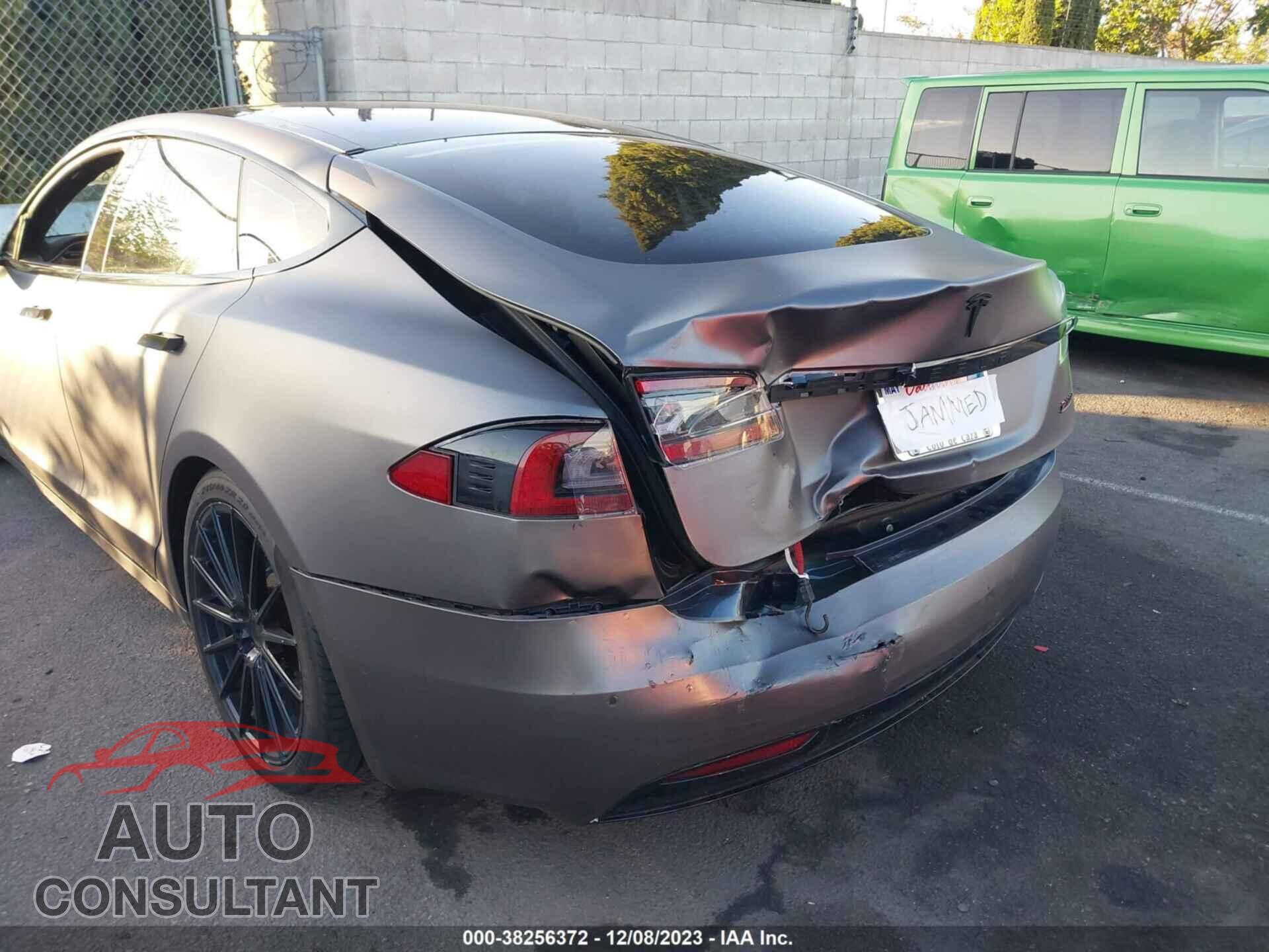 TESLA MODEL S 2016 - 5YJSA1E40GF172502