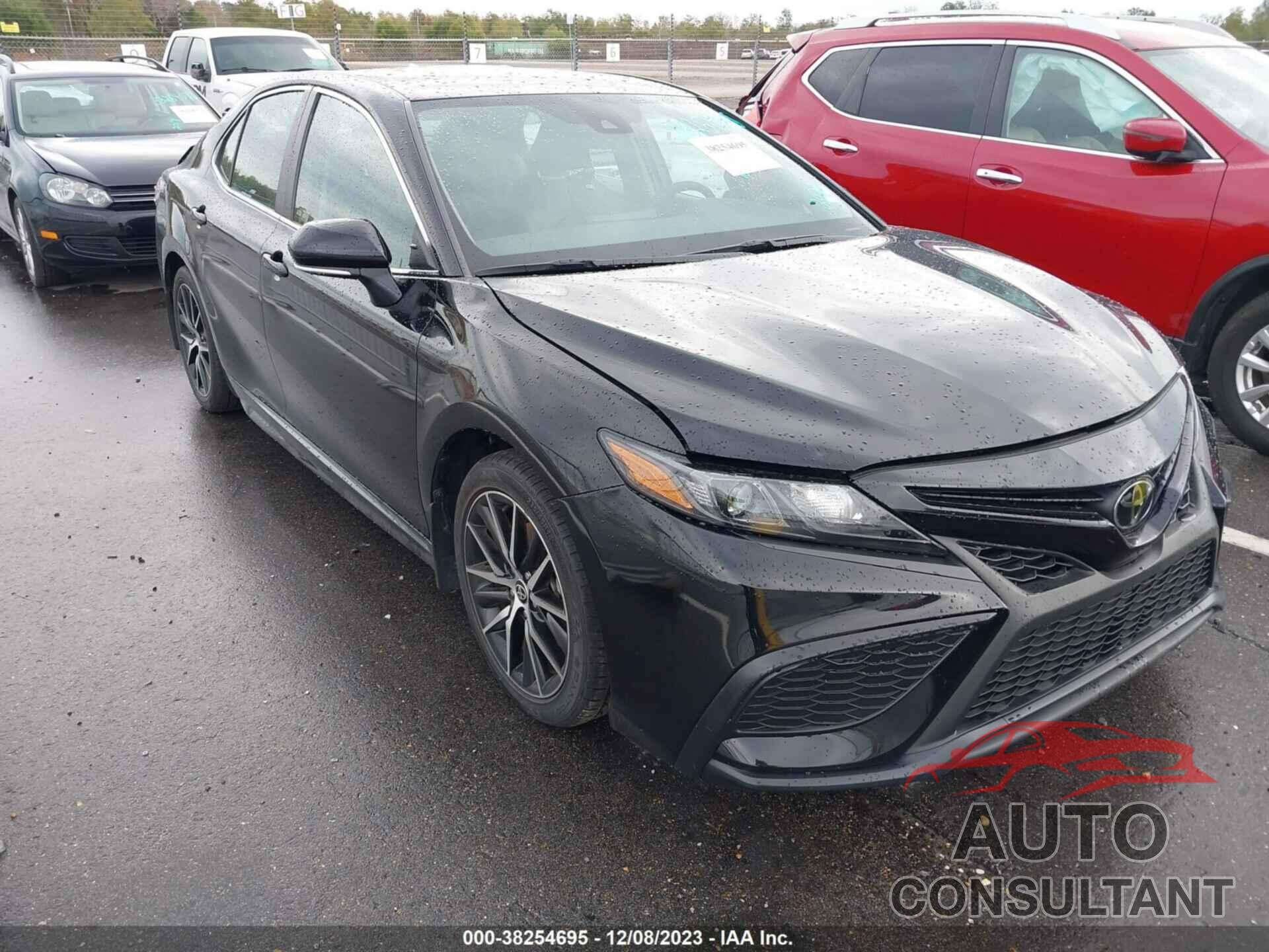 TOYOTA CAMRY 2023 - 4T1T11AK0PU082648