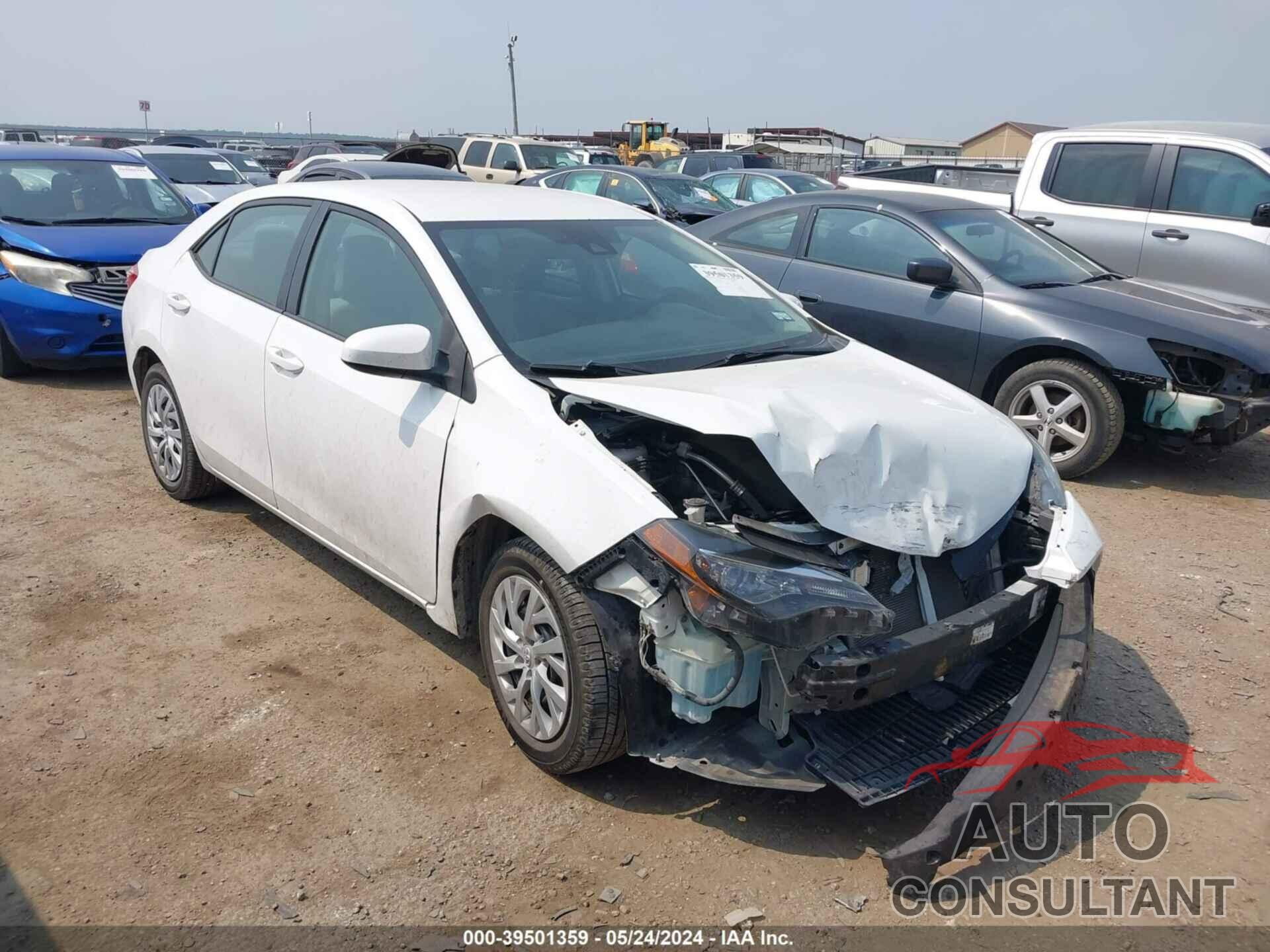 TOYOTA COROLLA 2018 - 5YFBURHE4JP776009
