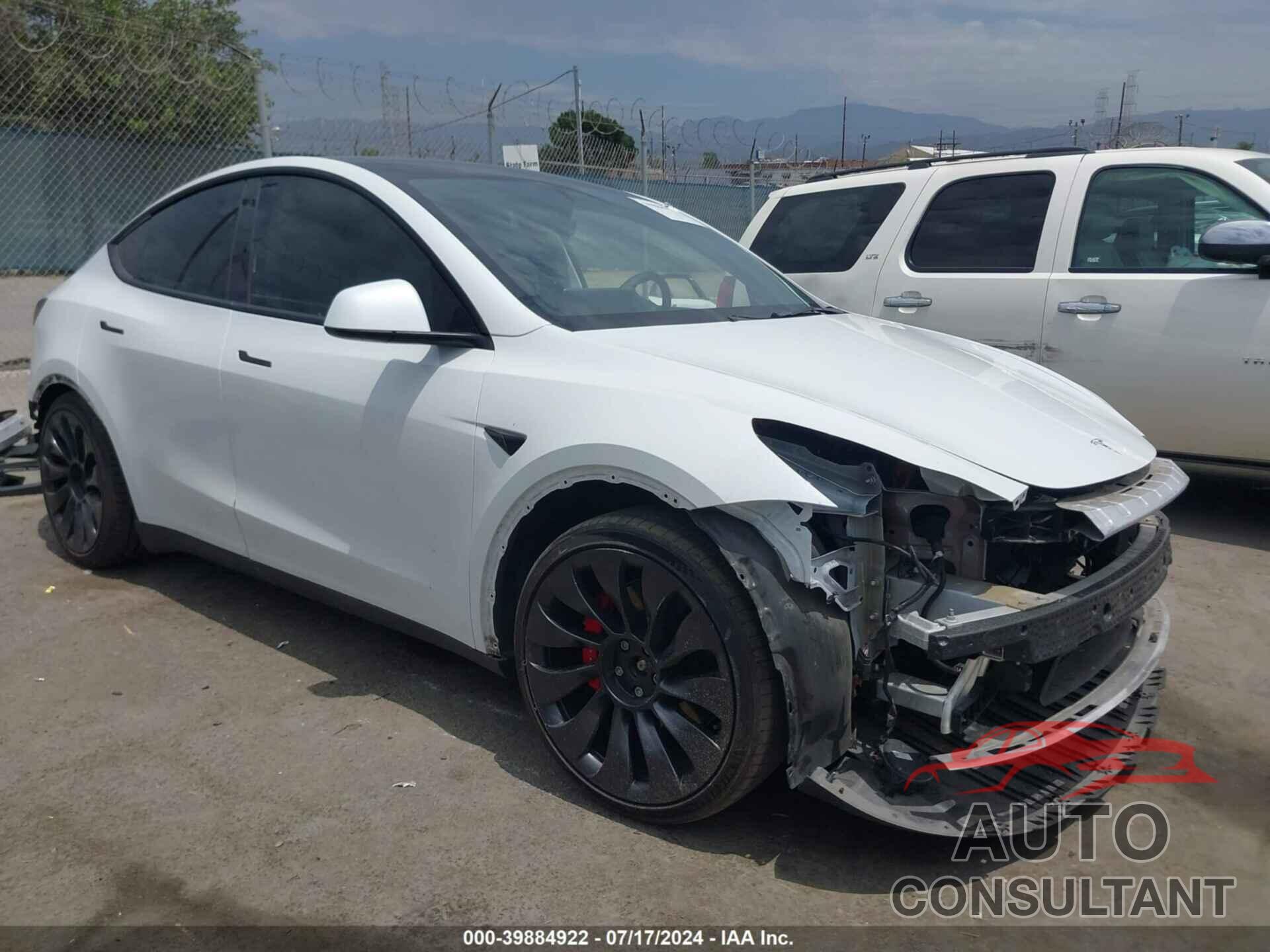 TESLA MODEL Y 2022 - 7SAYGDEF9NF391907