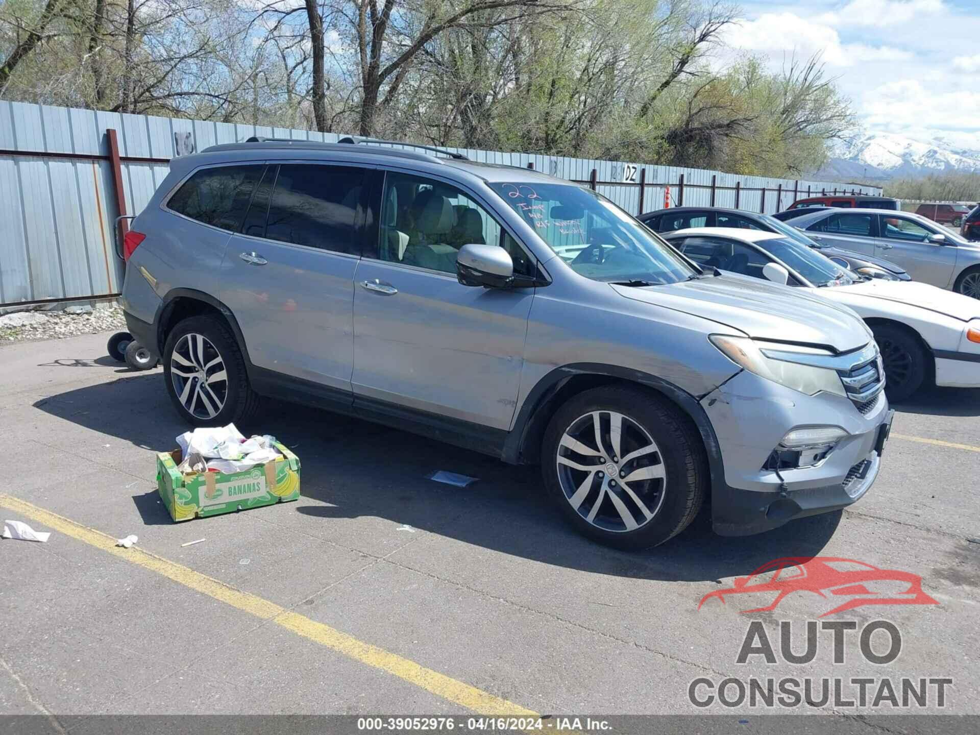 HONDA PILOT 2017 - 5FNYF6H94HB065132