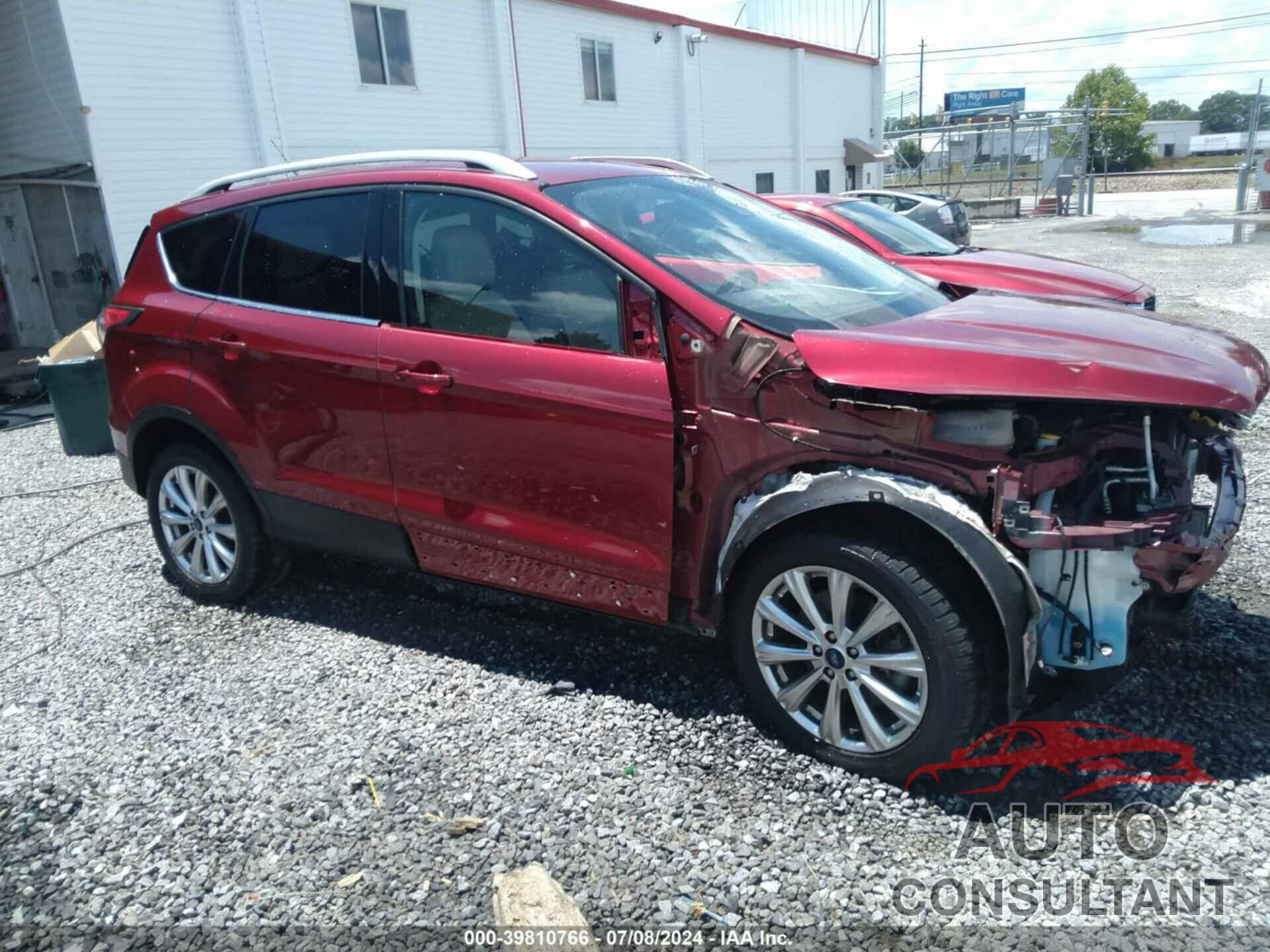 FORD ESCAPE 2017 - 1FMCU9J98HUA44783