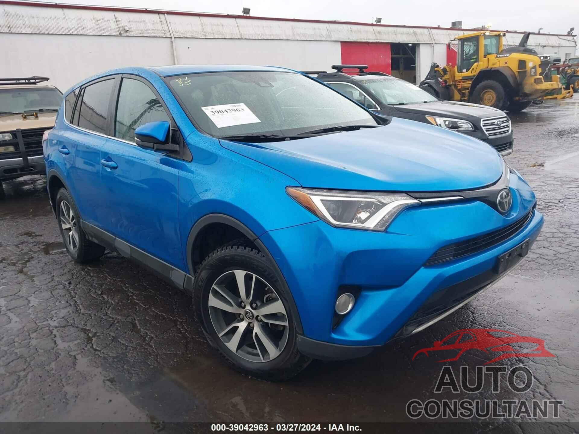 TOYOTA RAV4 2018 - 2T3RFREV2JW803100