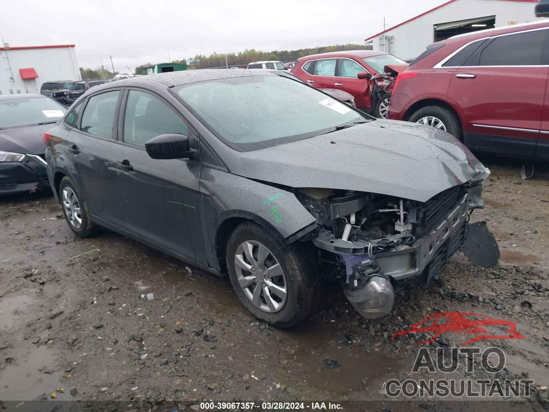 FORD FOCUS 2018 - 1FADP3E24JL268466