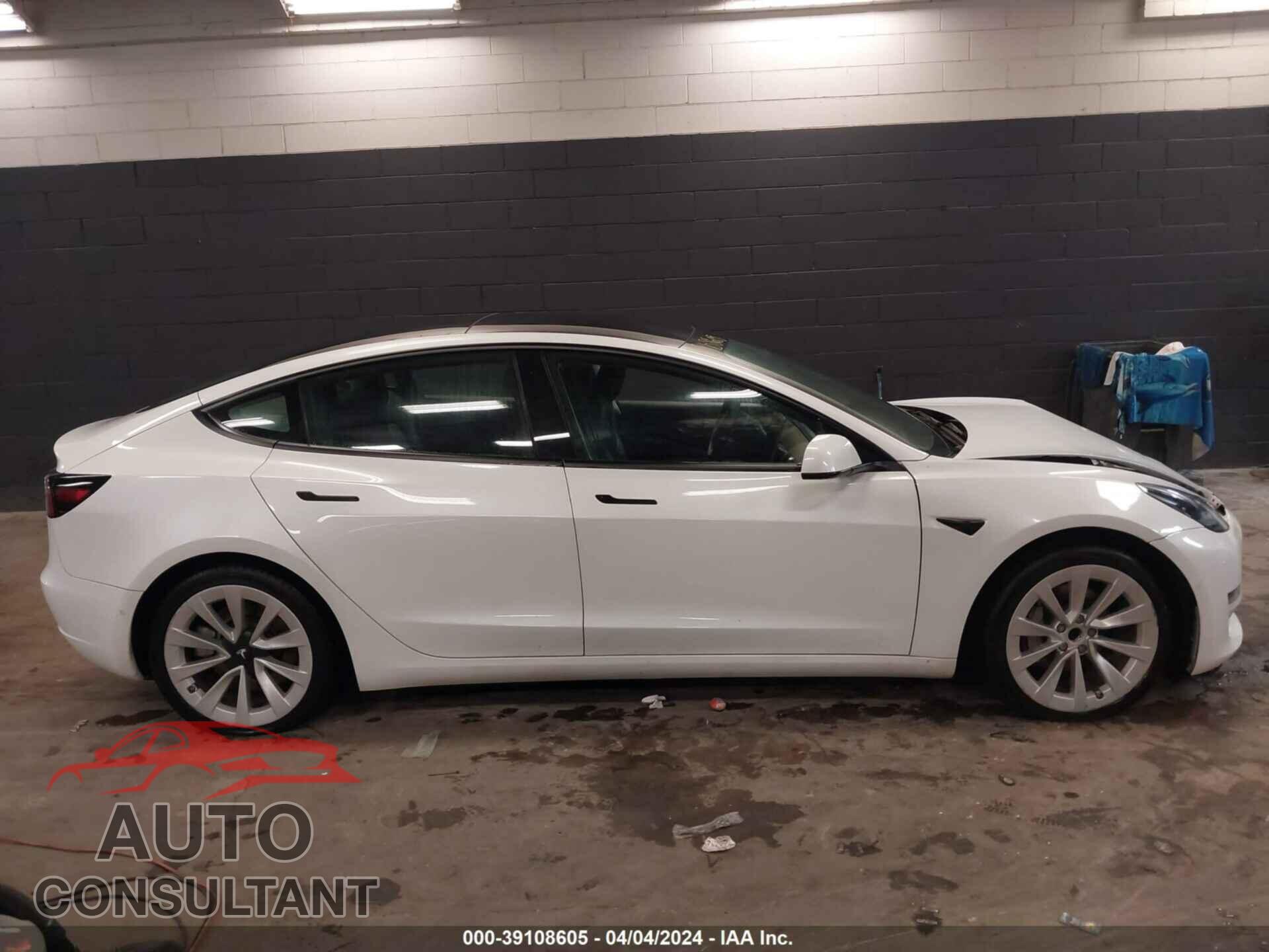TESLA MODEL 3 2022 - 5YJ3E1EA8NF317796