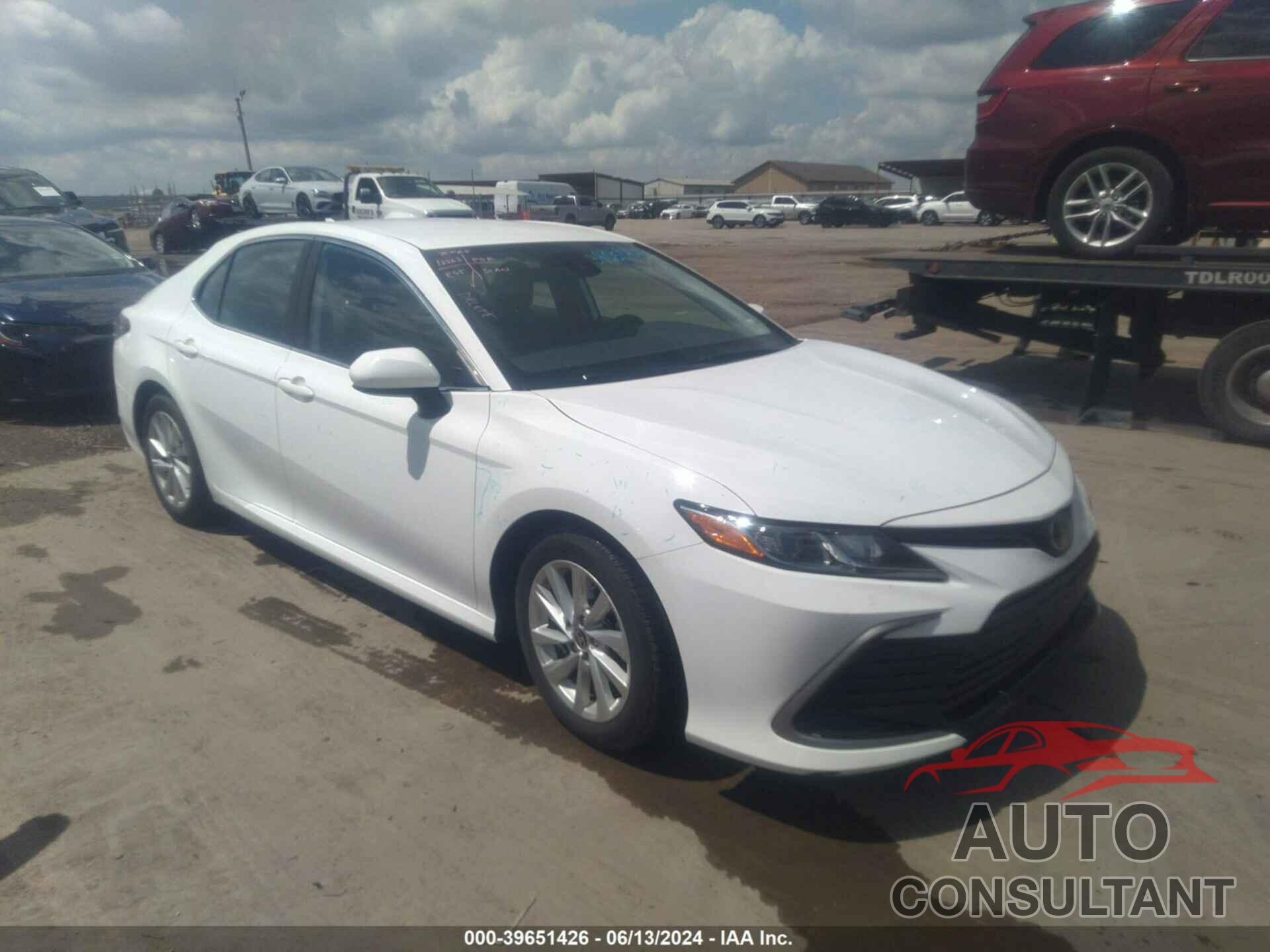 TOYOTA CAMRY 2021 - 4T1C11AK8MU463966