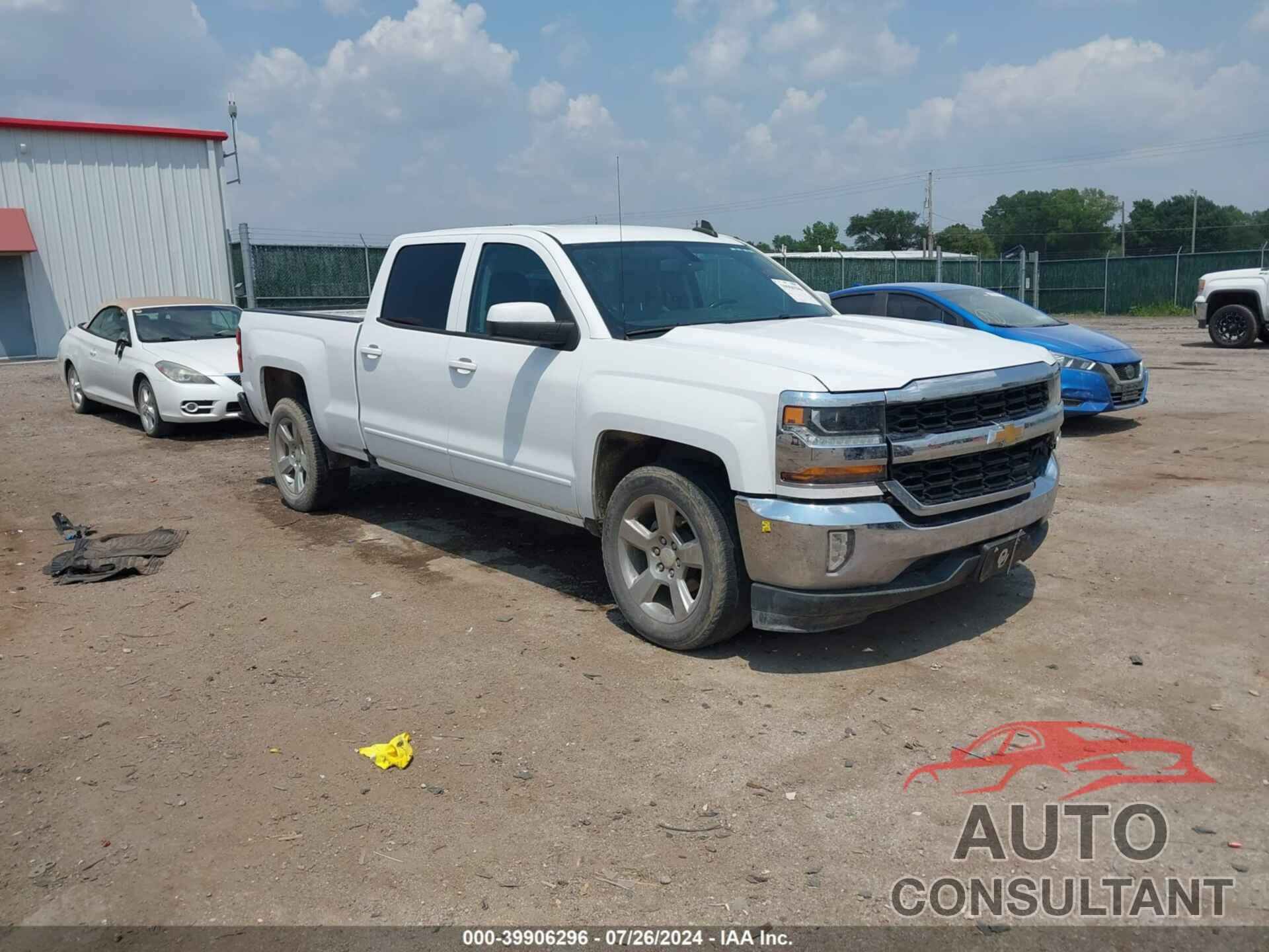CHEVROLET SILVERADO 1500 2018 - 1GCPCREC9JF213699